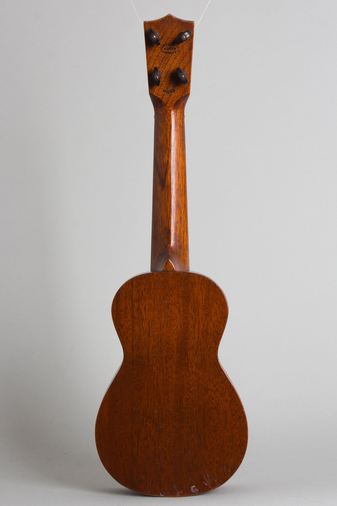 Lyon & Healy Soprano Ukulele (1922)
