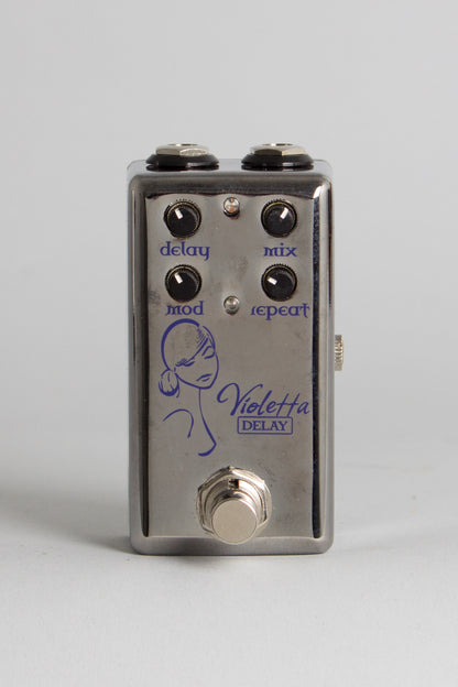 Red Witch Violetta Delay Effect
