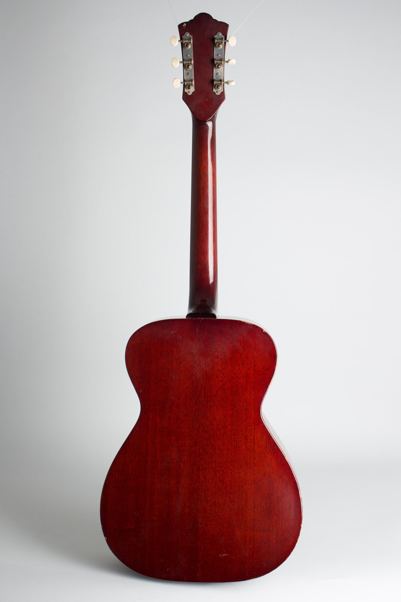 Guild M-20 Flat Top Acoustic Guitar (1966)