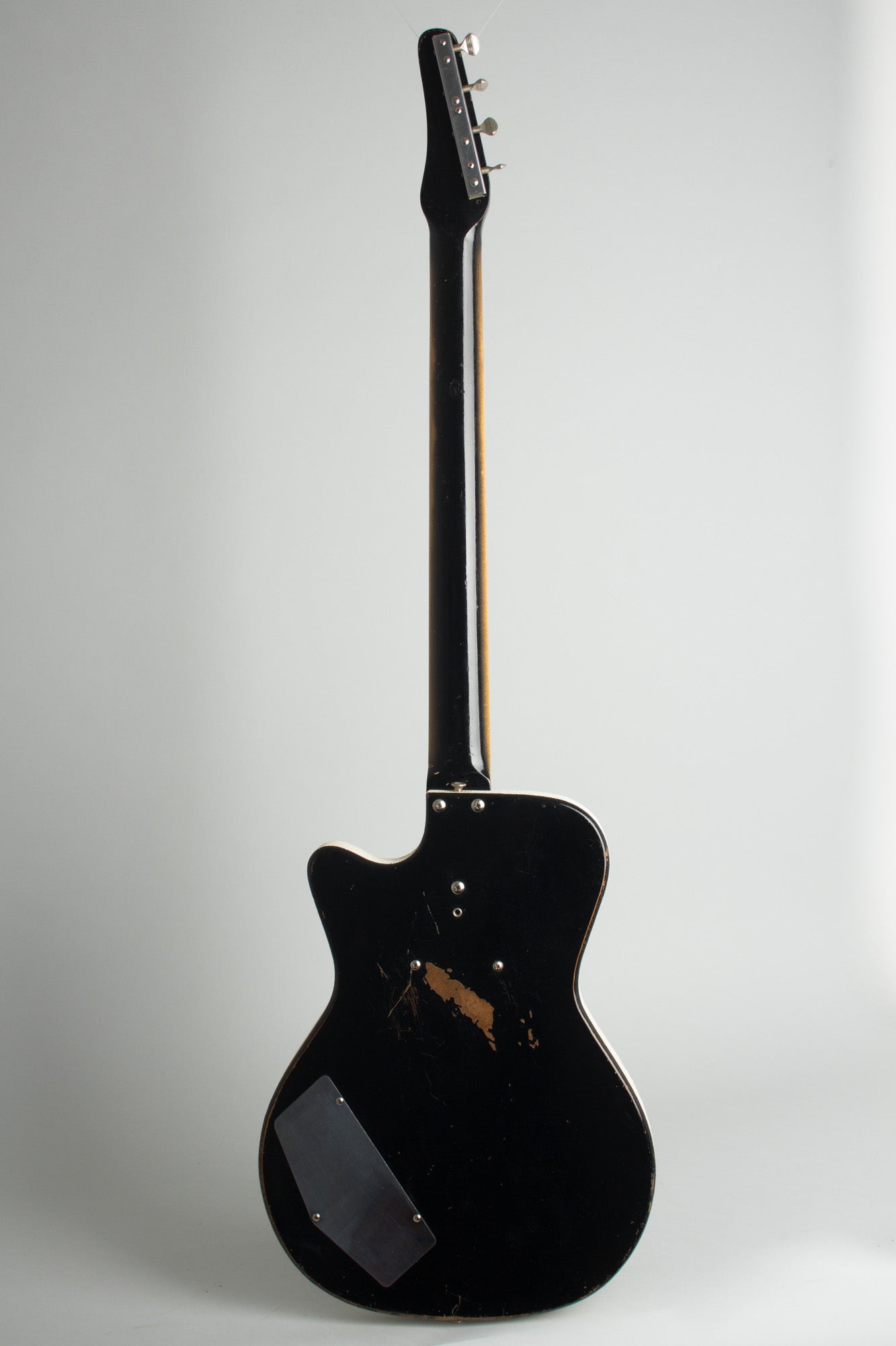 Danelectro Silvertone Model 1444 Electric Bass Guitar (1965)