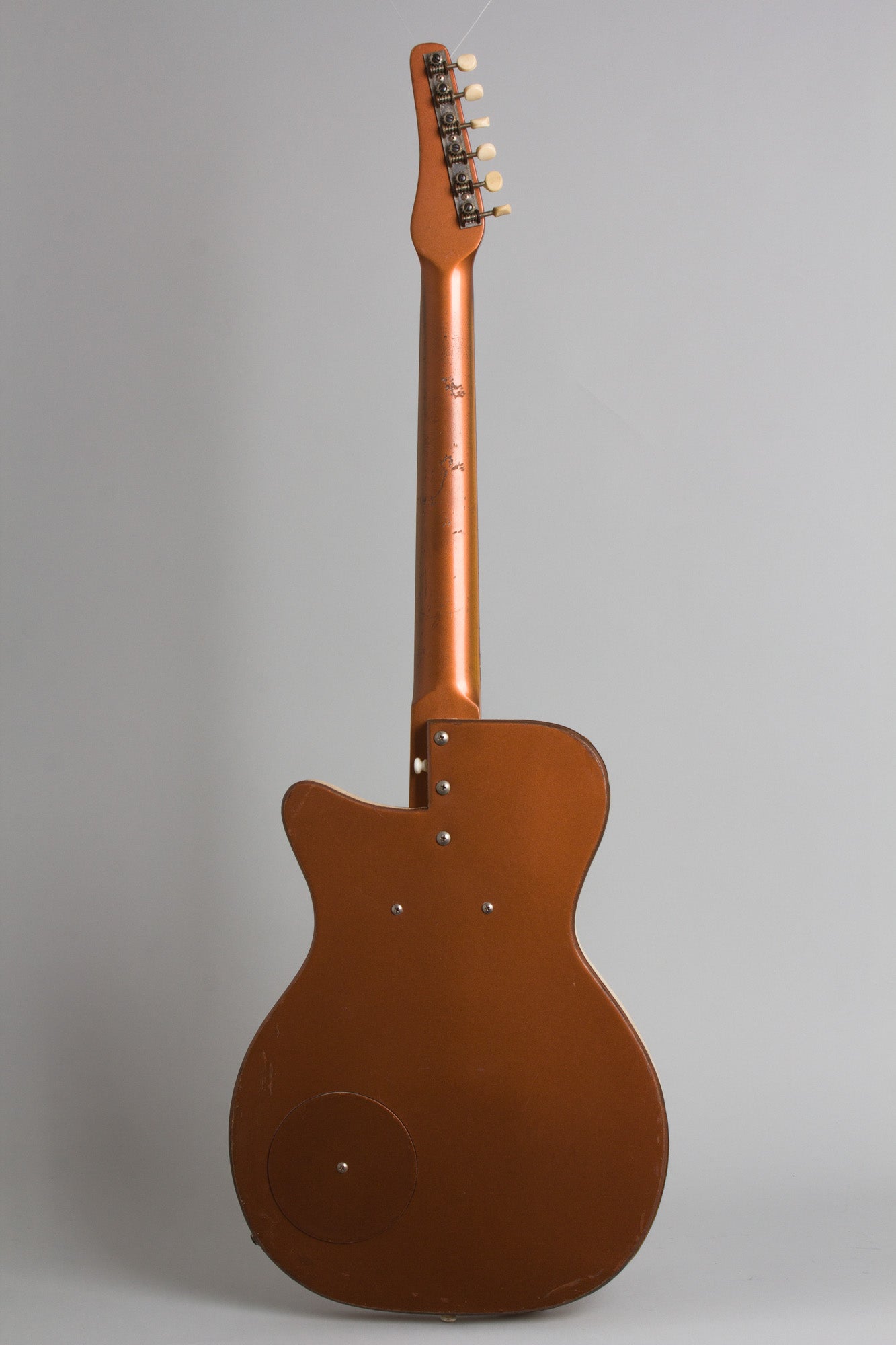 Danelectro Silvertone Model 1417L Semi-Hollow Body Electric Guitar (1959)