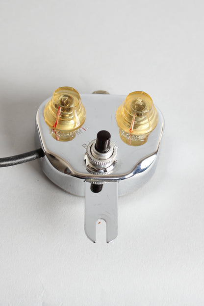 DeArmond Rhythm Chief 1100 Archtop Guitar Magnetic Pickup (1960's)