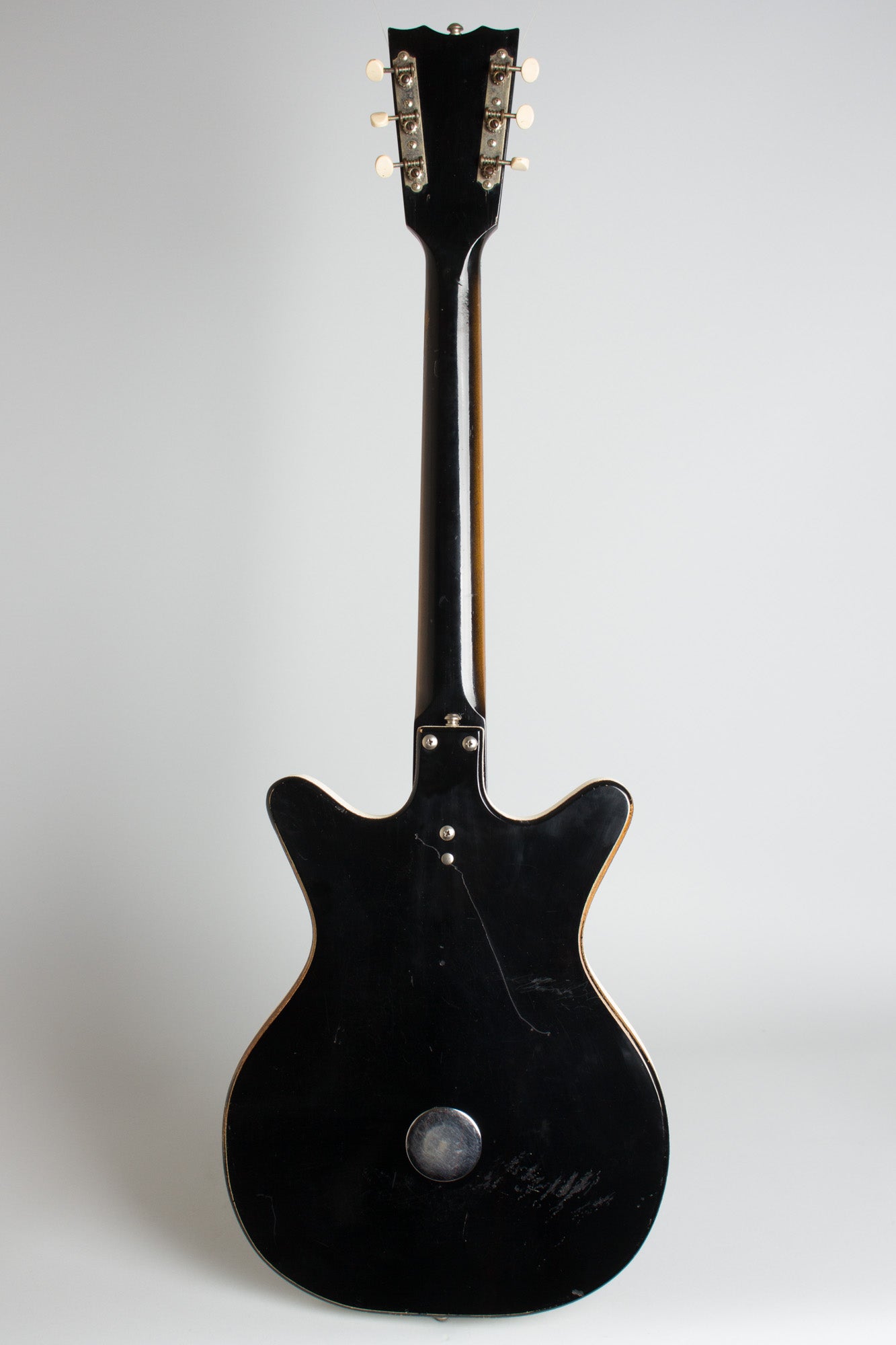 Danelectro Model 4021 Hand Vibrato Semi-Hollow Body Electric Guitar (1962)