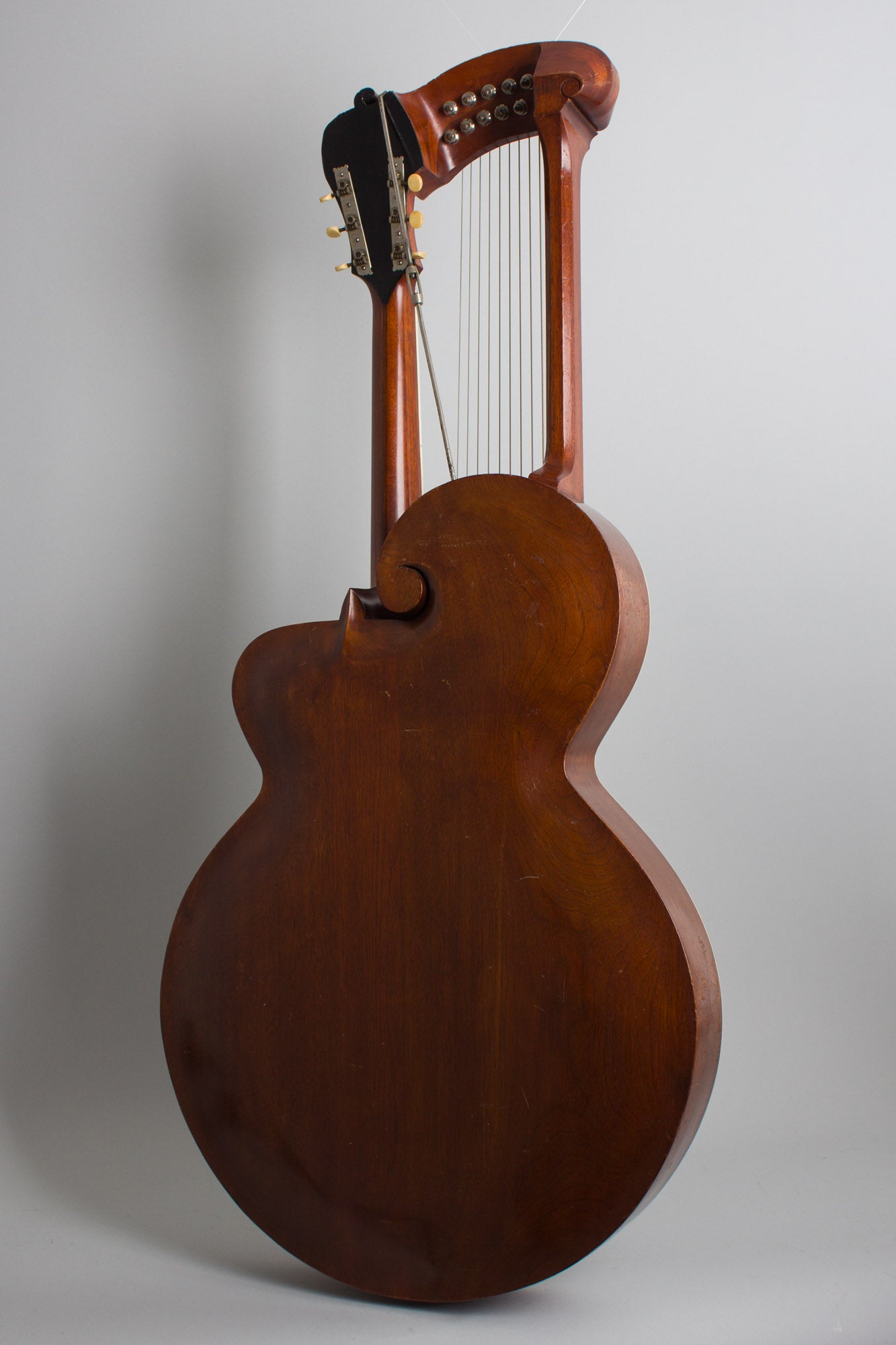 Gibson Style U Harp Guitar (1908)