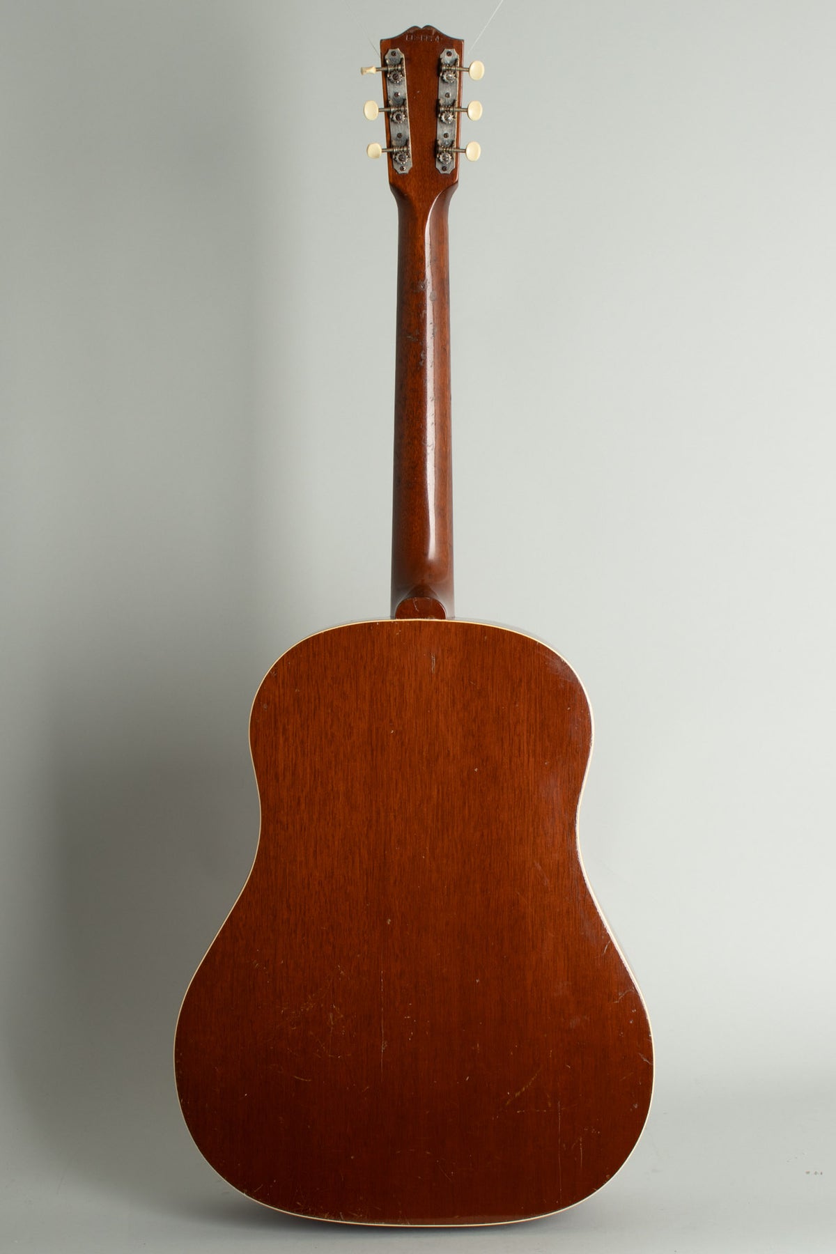 Gibson J-35 Flat Top Acoustic Guitar (1939)