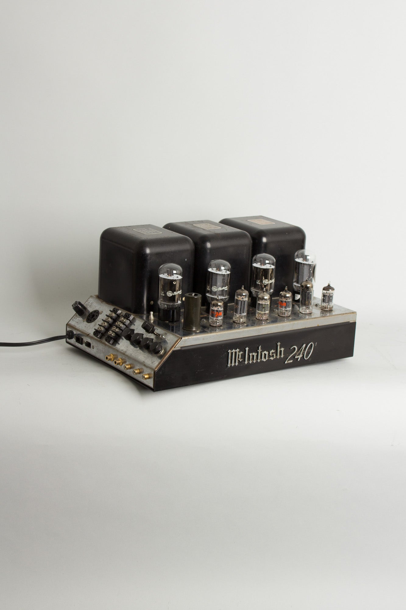 McIntosh MC-240 Stereo Tube Amplifier (1967)