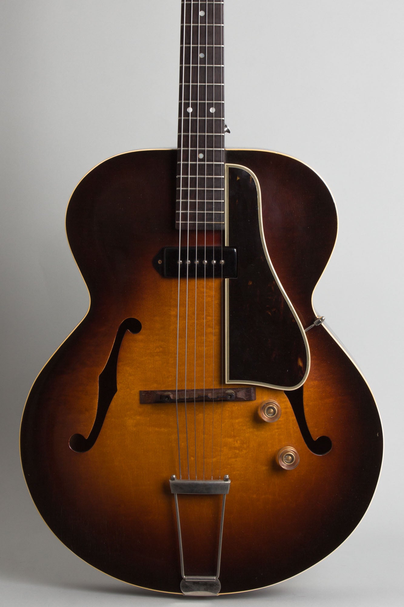 Gibson ES-150 Arch Top Hollow Body Electric Guitar (1947)
