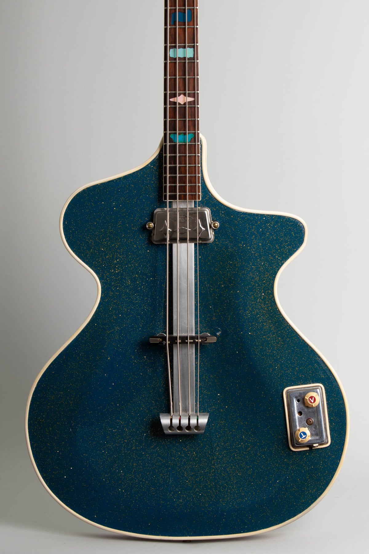 Wandre Waid Bass Semi-Hollow Body Electric Bass Guitar (1962)