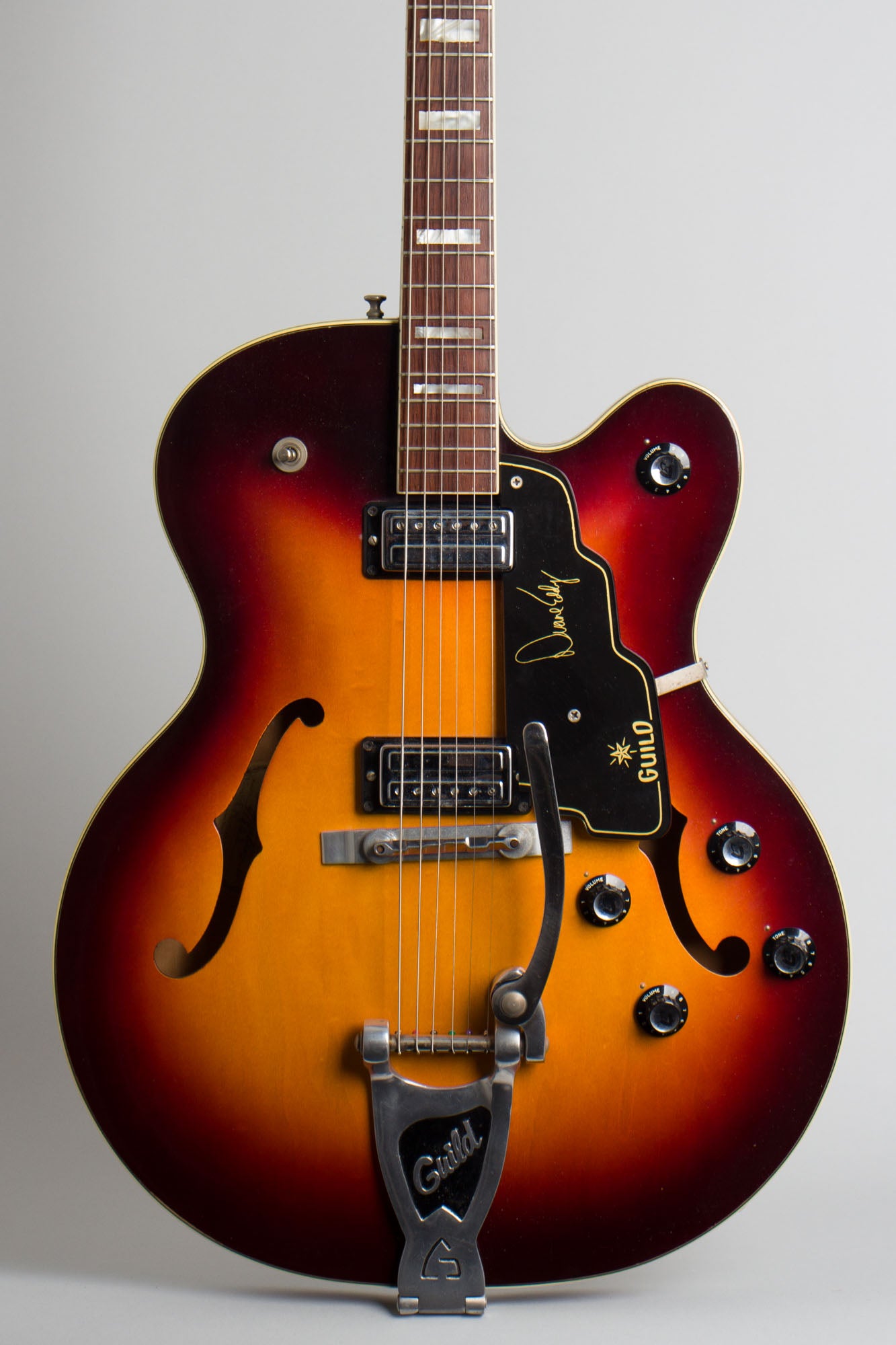 Guild Duane Eddy DE-400 Thinline Hollow Body Electric Guitar (1965)