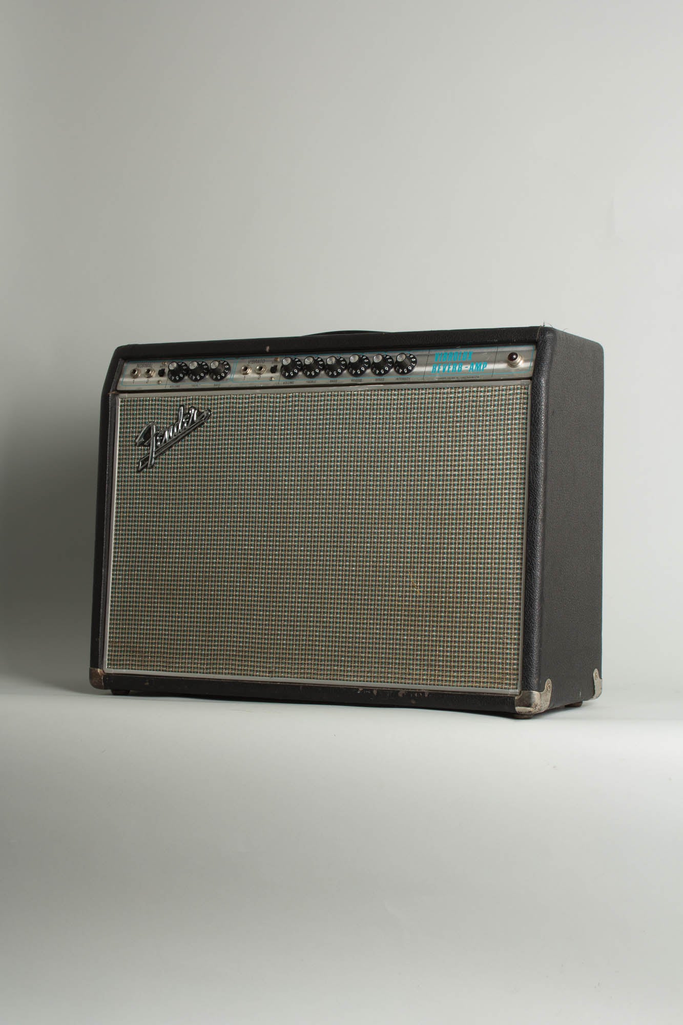 Fender Vibrolux Reverb AA-864 Large Combo Tube Amplifier (1968)
