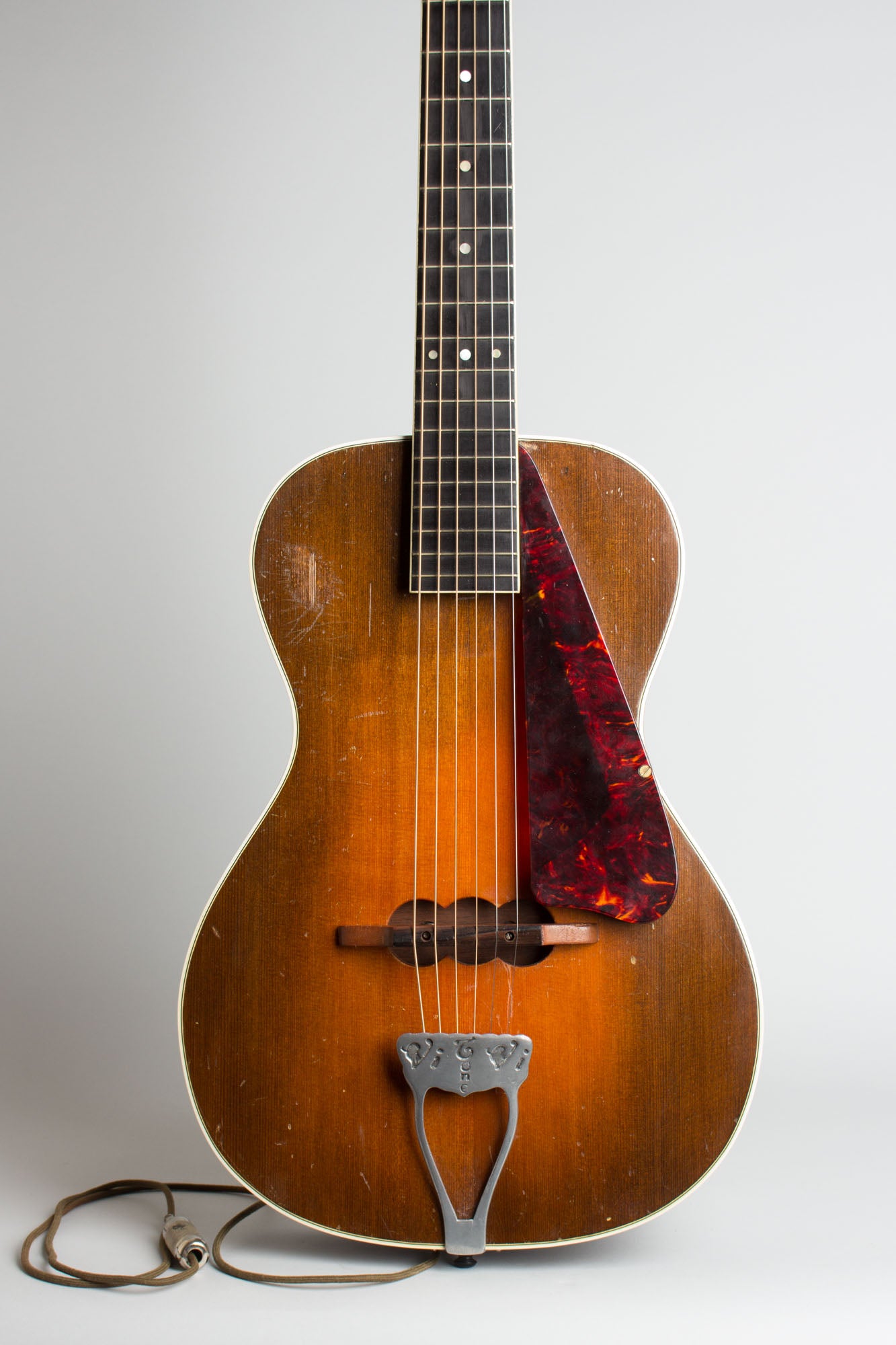 Vivi-Tone Acoustic-Electric Guitar (1933)