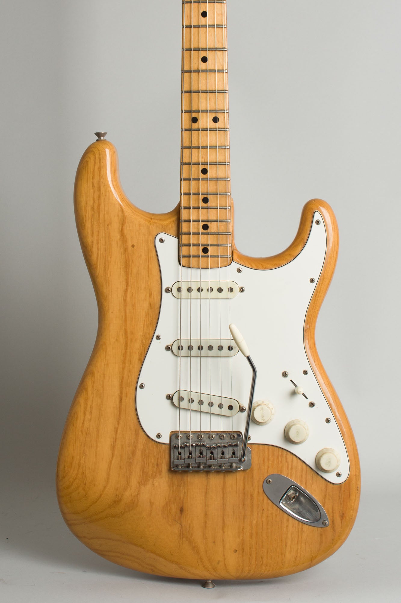 Fender Stratocaster Solid Body Electric Guitar (1975)