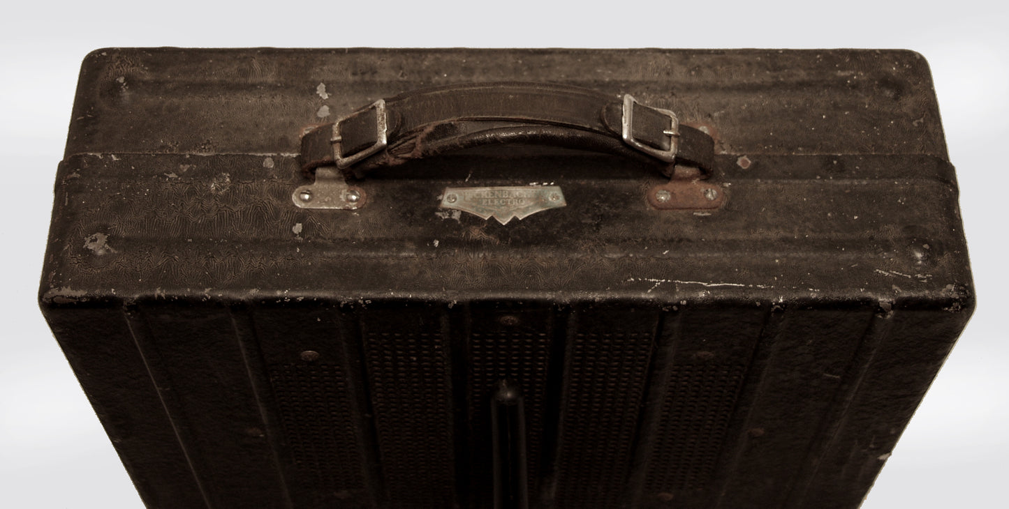 Rickenbacker Tube Amplifier (1939)