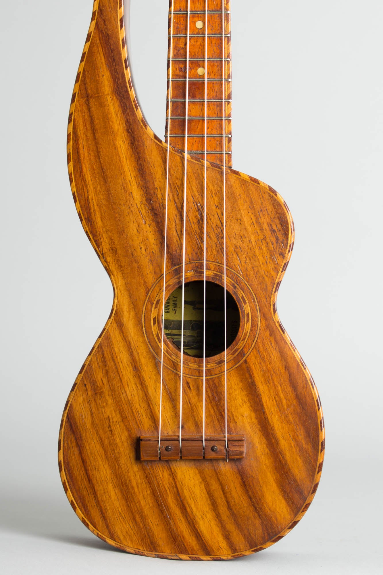 Knutsen Harp Soprano Ukulele (1919)