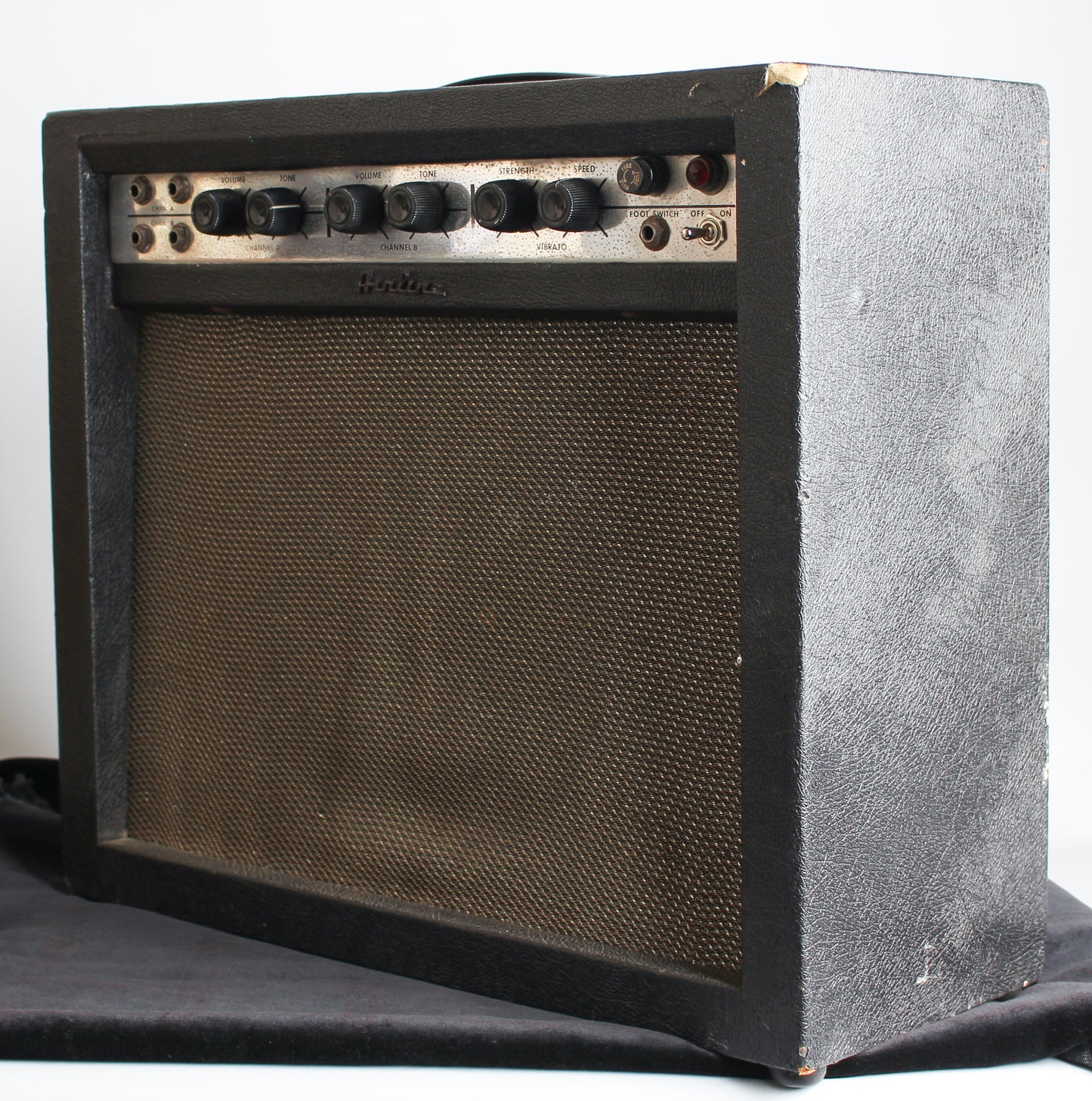 Airline 62-9013A Amplifier (1964)