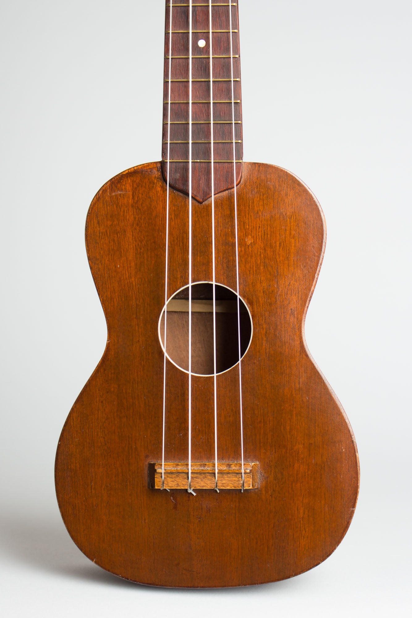 Regal Soprano Ukulele (1930)