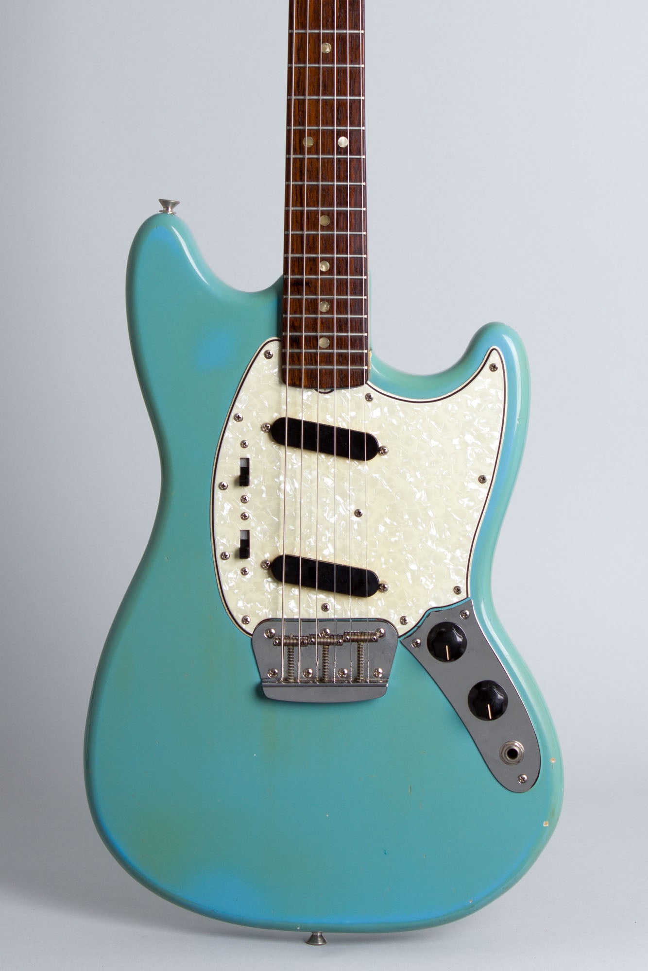 Fender Duo-Sonic II Solid Body Electric Guitar (1966)