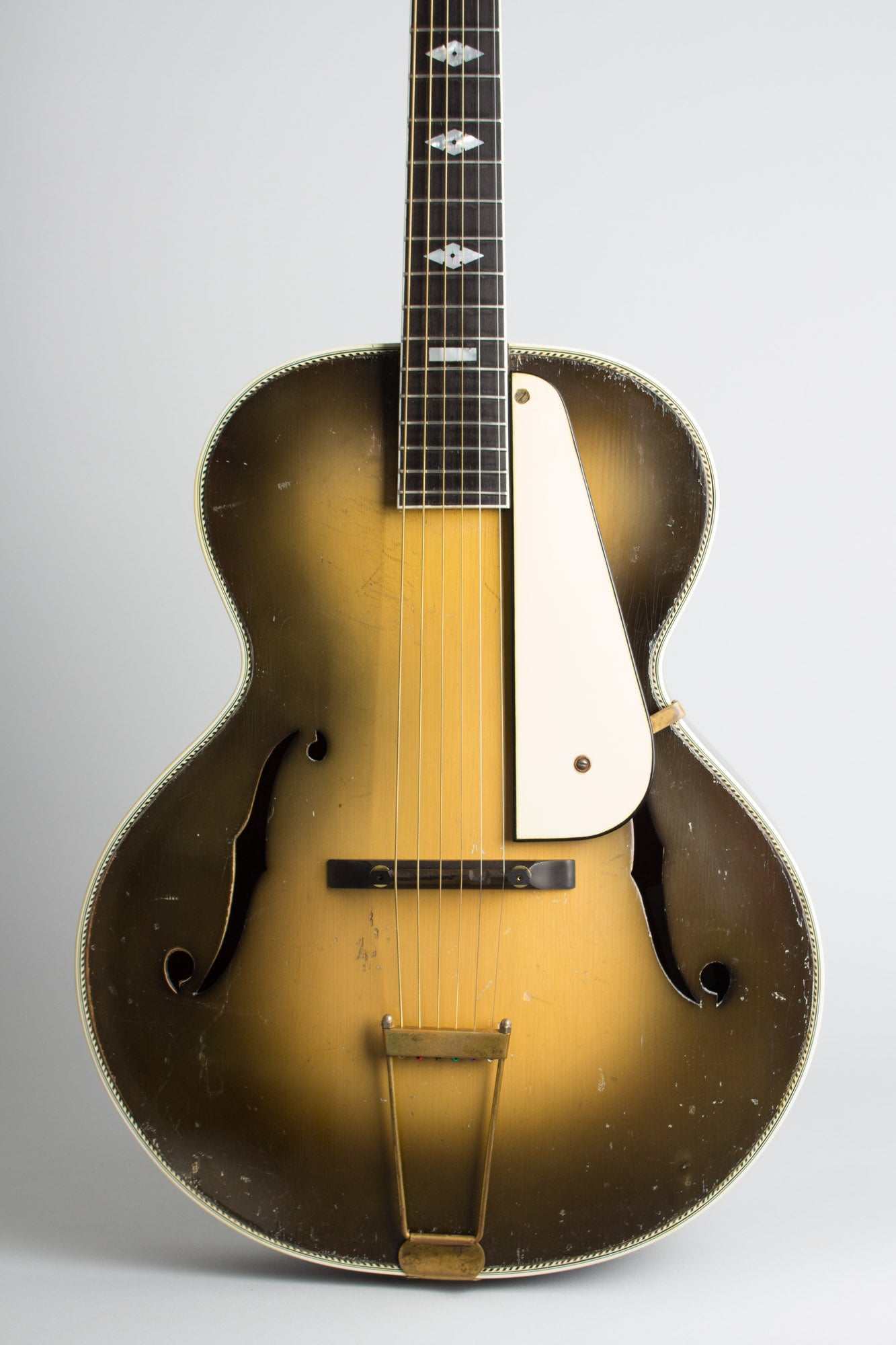 Epiphone DeLuxe Masterbilt Arch Top Acoustic Guitar (1934)