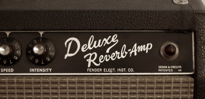Fender Deluxe Reverb-Amp Tube Amplifier (1964)