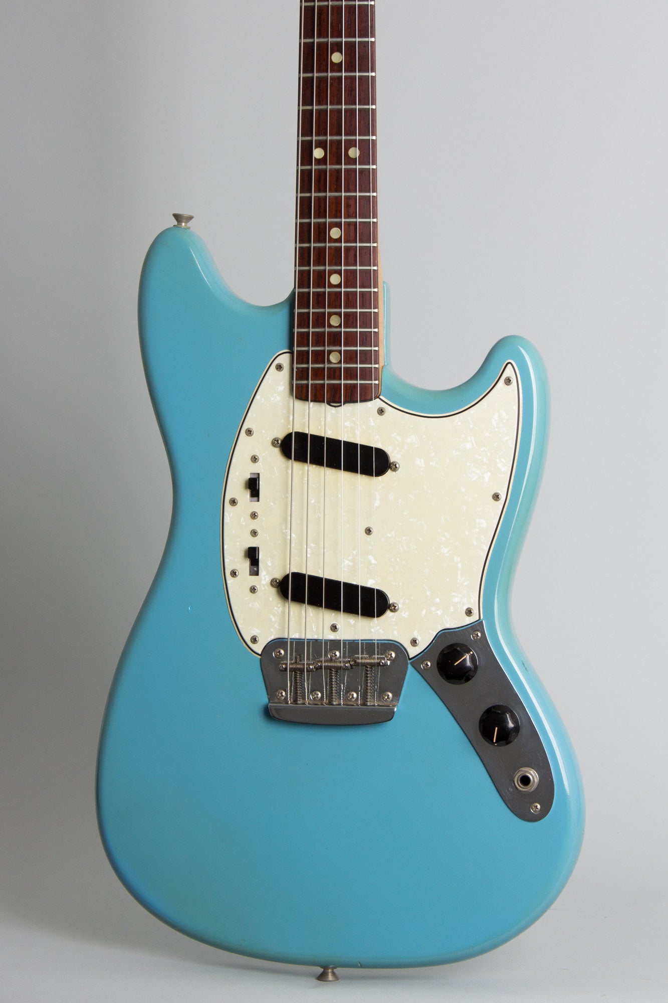 Fender Duo-Sonic II Solid Body Electric Guitar (1966)