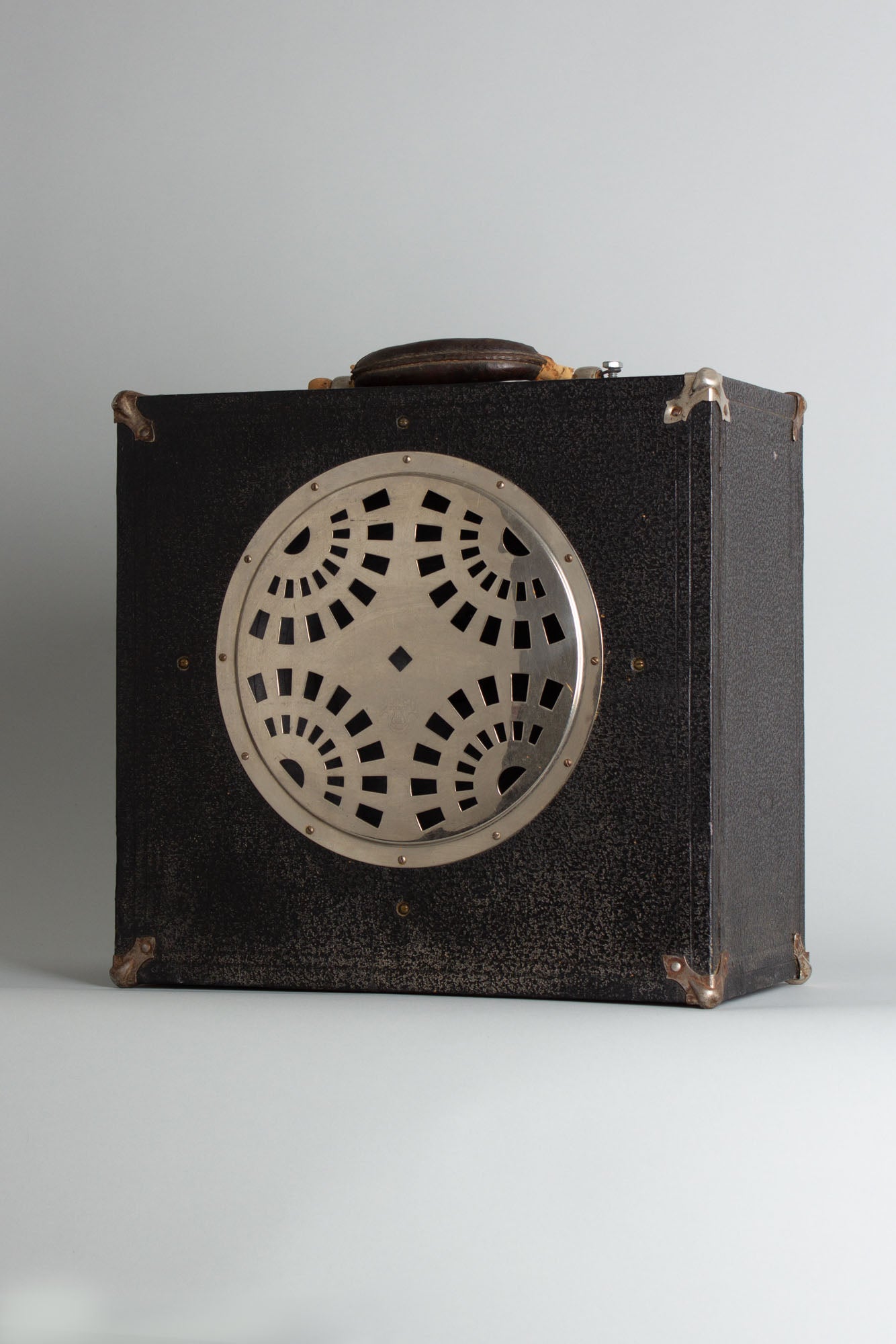 Dobro Tube Amplifier (1935)