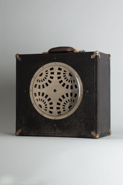 Dobro Tube Amplifier (1935)