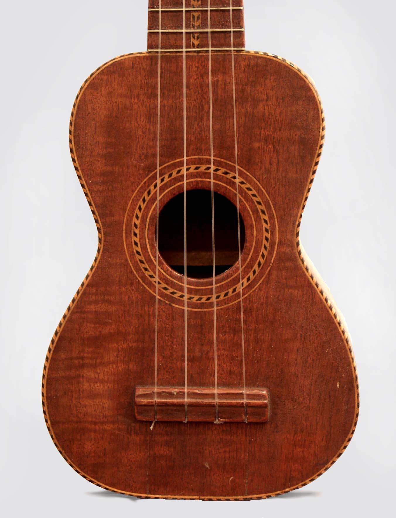 unlabelled Chicago Hawaiian Soprano Ukulele (1919)