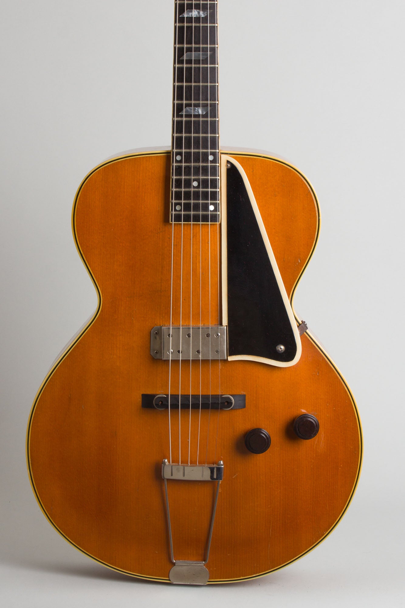National New Yorker Arch Top Hollow Body Electric Guitar (1941)