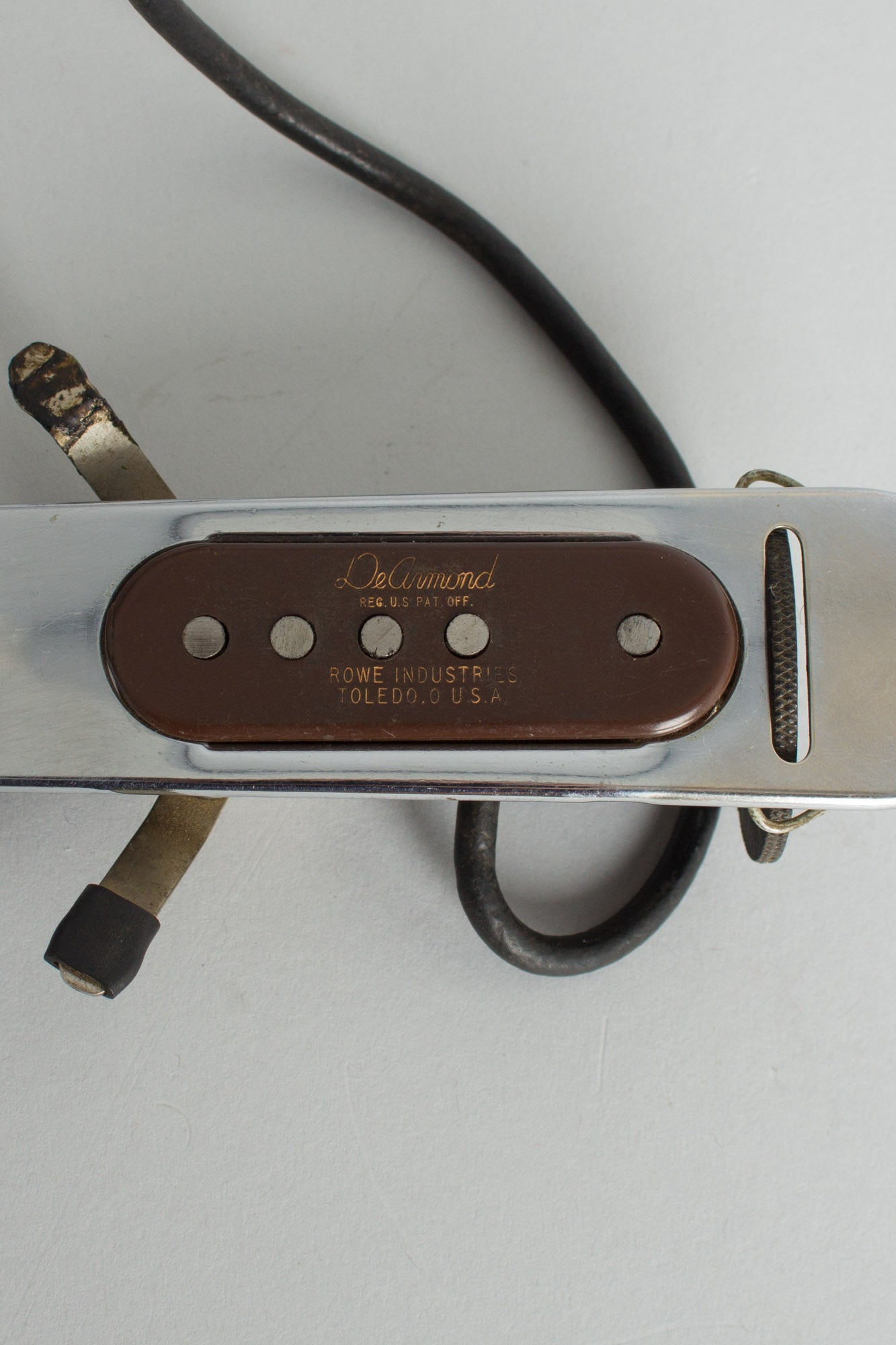 DeArmond Model RH-C Acoustic Guitar Magnetic Pickup (1950)