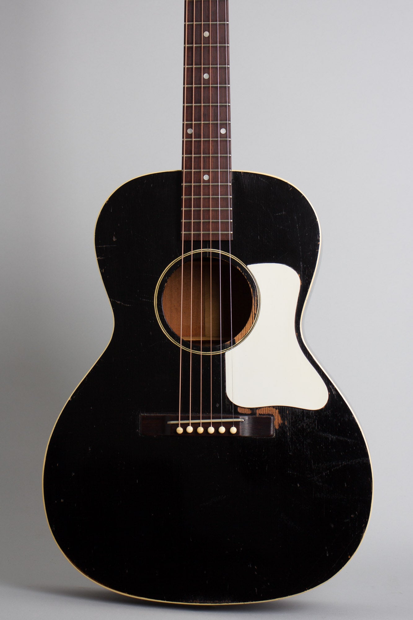Gibson L-00 Flat Top Acoustic Guitar (1933)