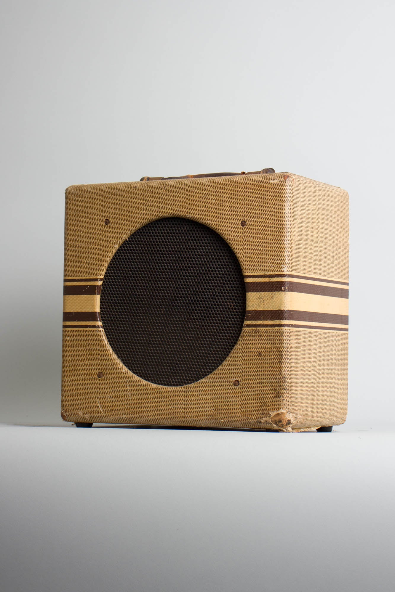 Gibson EH-100/ Recording King Model 1022 Tube Amplifier (1938)