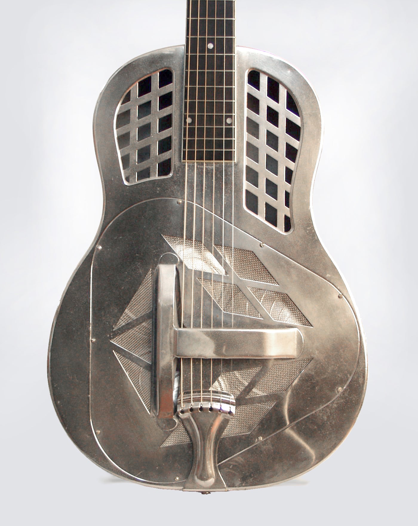 National Style 1 Tricone Roundneck Resophonic Guitar (1930)
