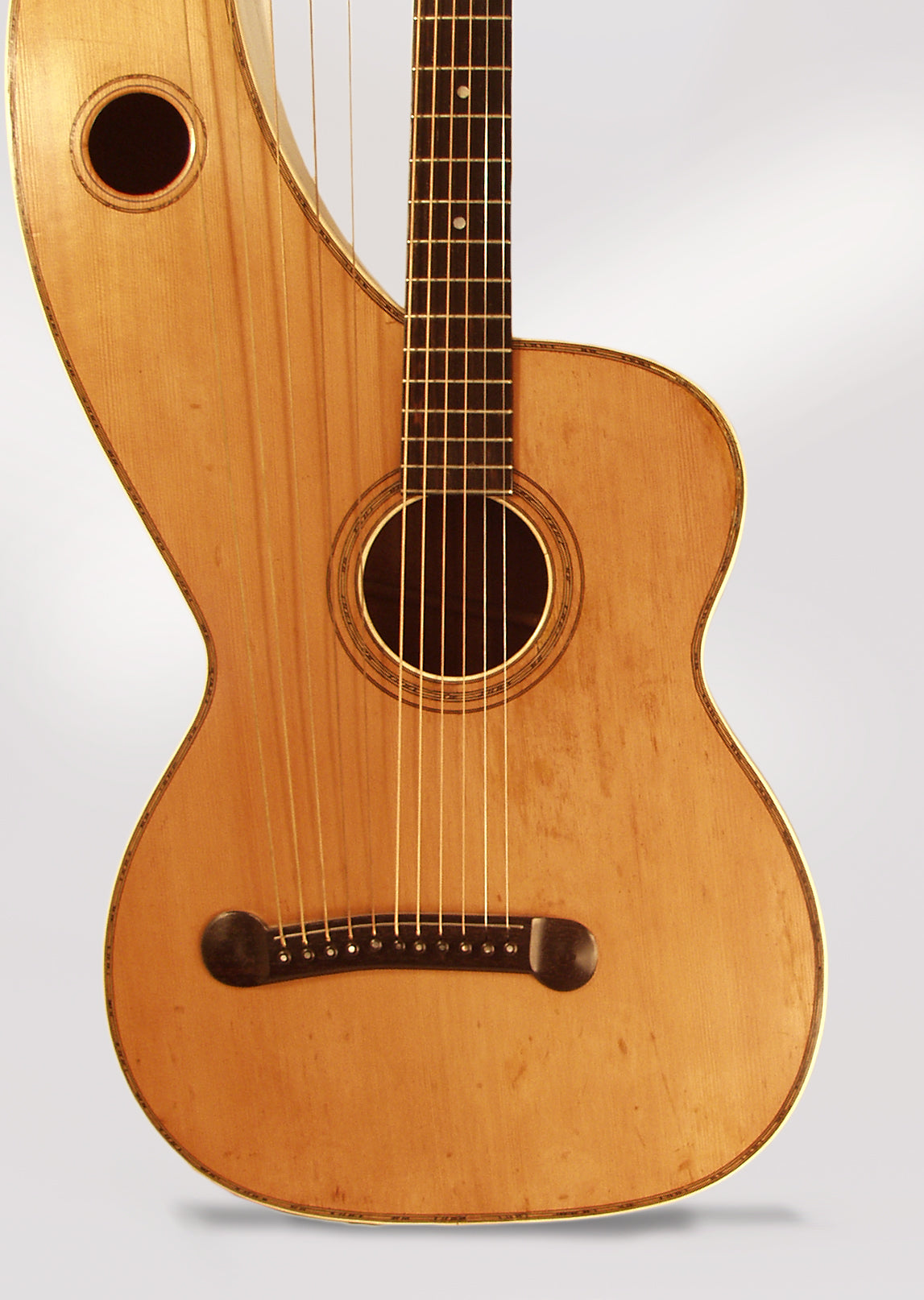 Larson Brothers Dyer Symphony Style 5 Harp Guitar (1910)