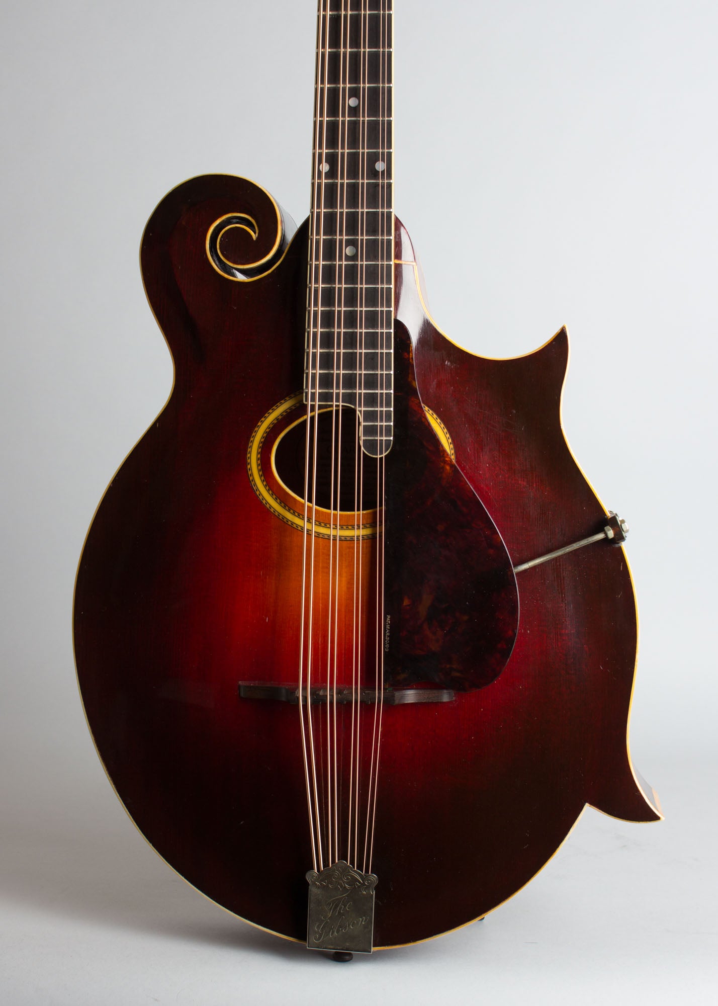 Gibson K-4 Carved Top Mandocello (1921)