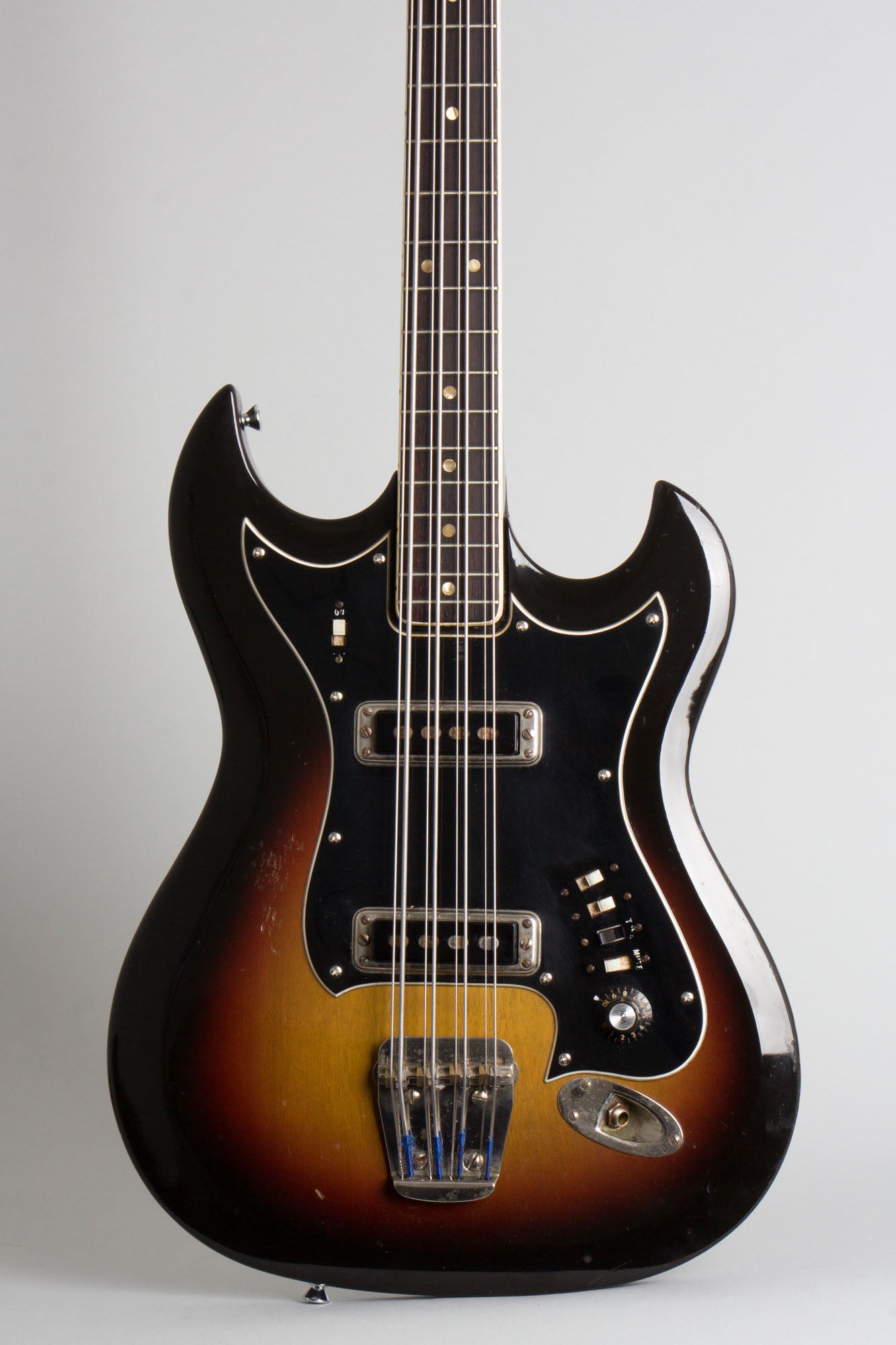 Hagstrom 8-String Bass H-8 Solid Body Electric Bass Guitar (1968)