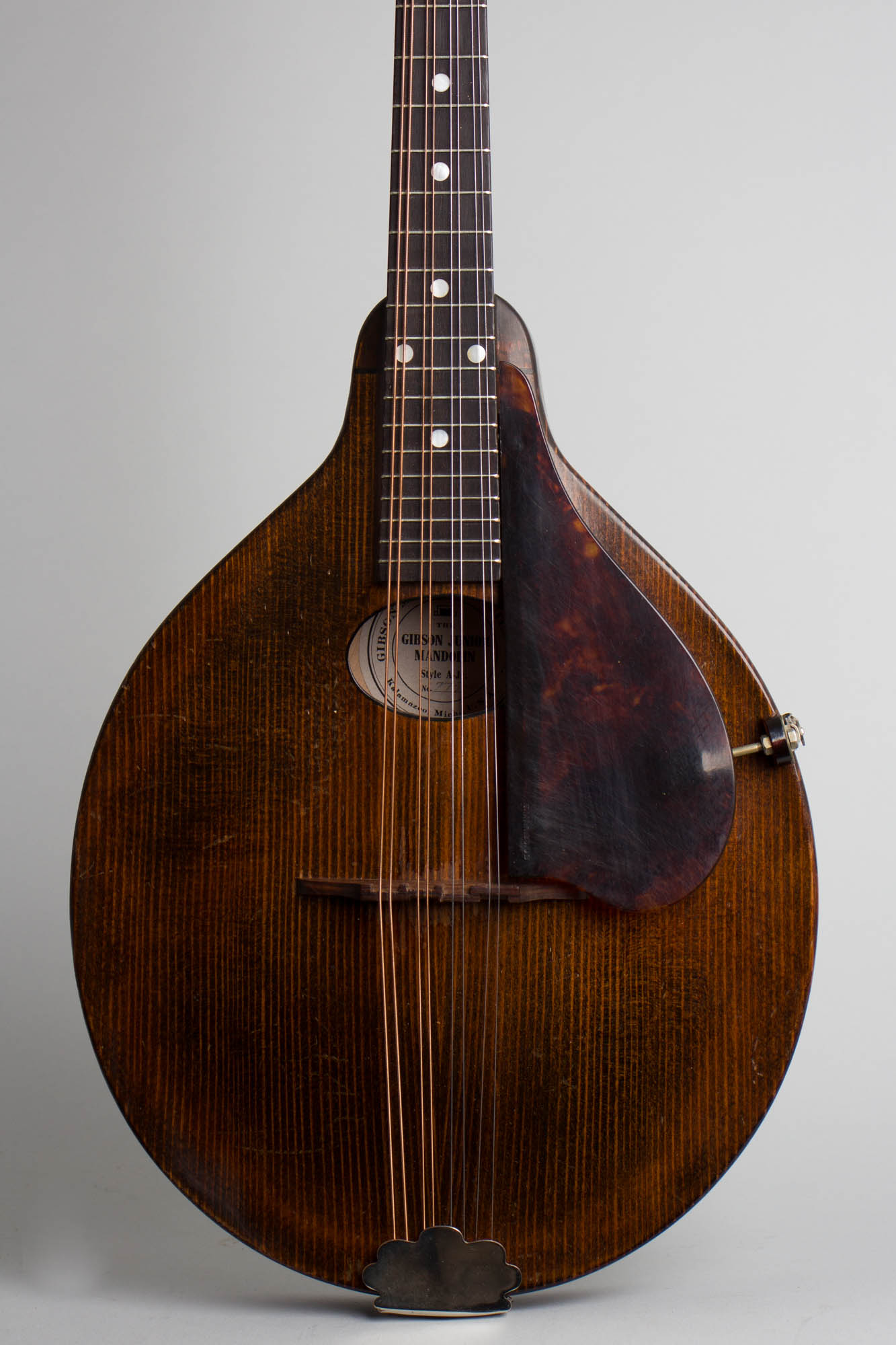 Gibson A-Junior Snakehead Carved Top Mandolin (1925)