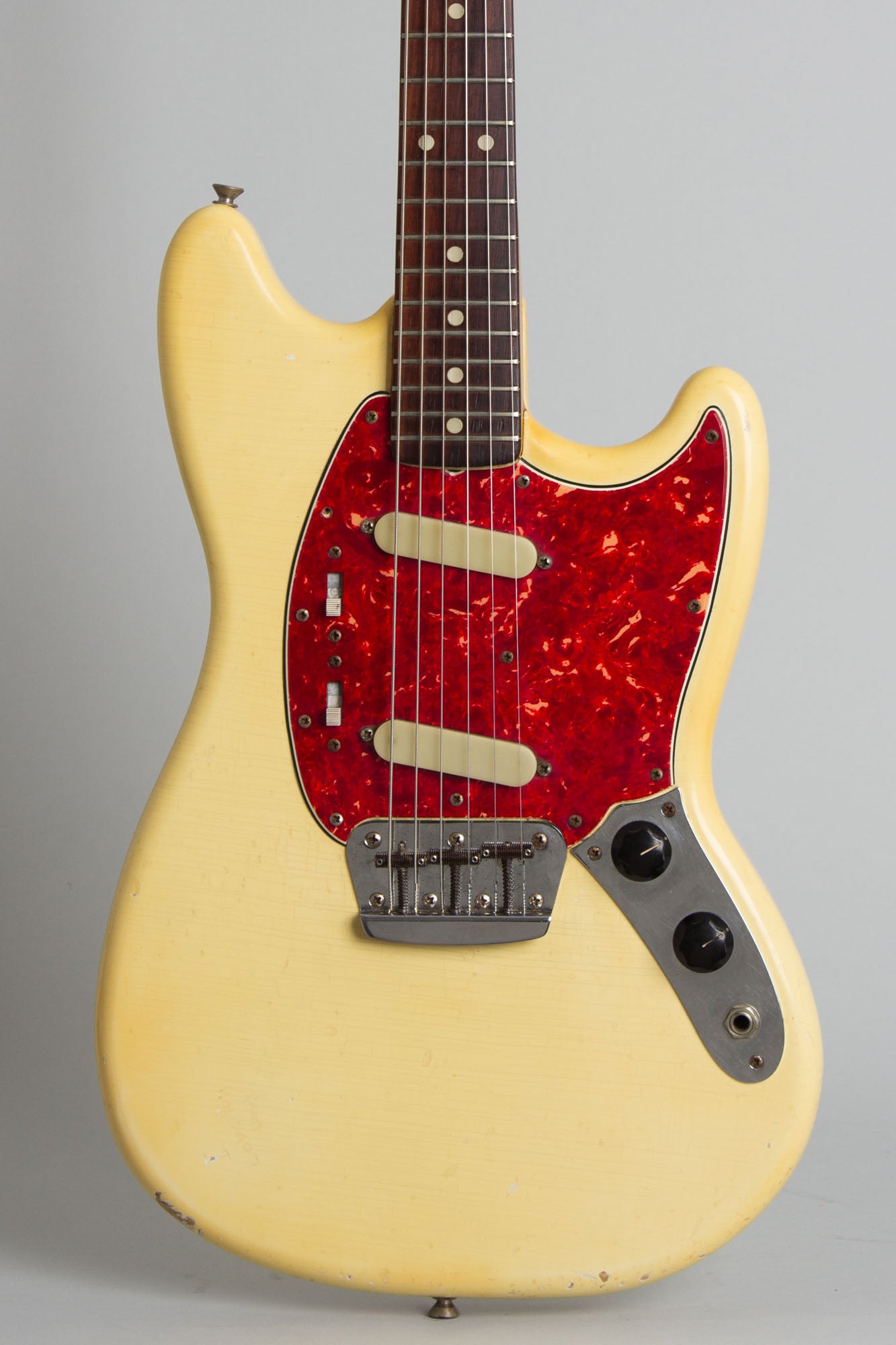 Fender Duo-Sonic II Solid Body Electric Guitar (1965)