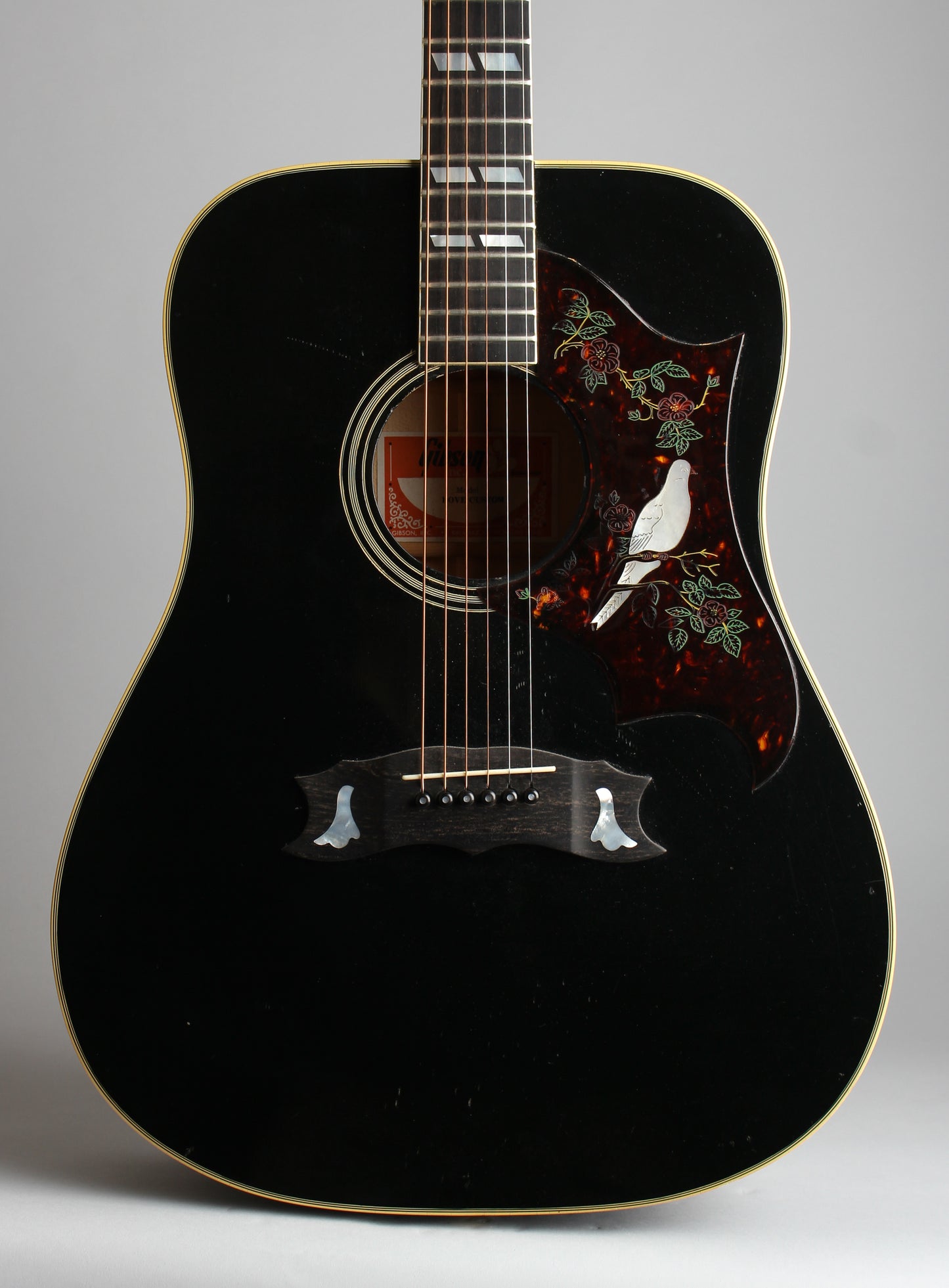 Gibson Dove Custom Flat Top Acoustic Guitar (1977)