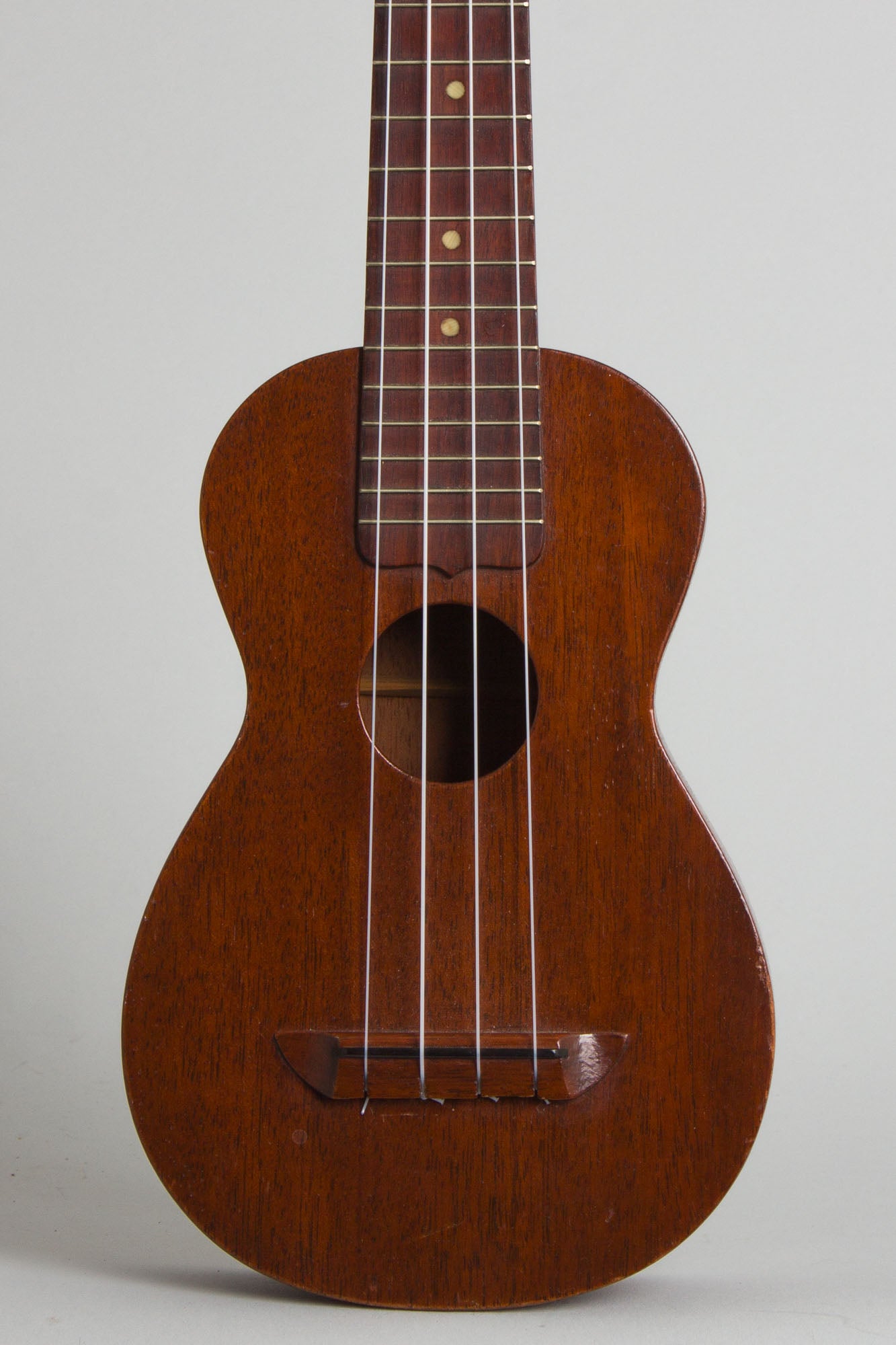 Lyon & Healy Soprano Ukulele (1922)