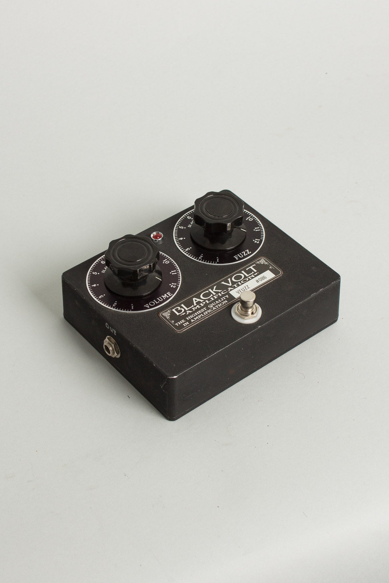 Black Volt Amplification VFUZZ Fuzz Effect (2019)