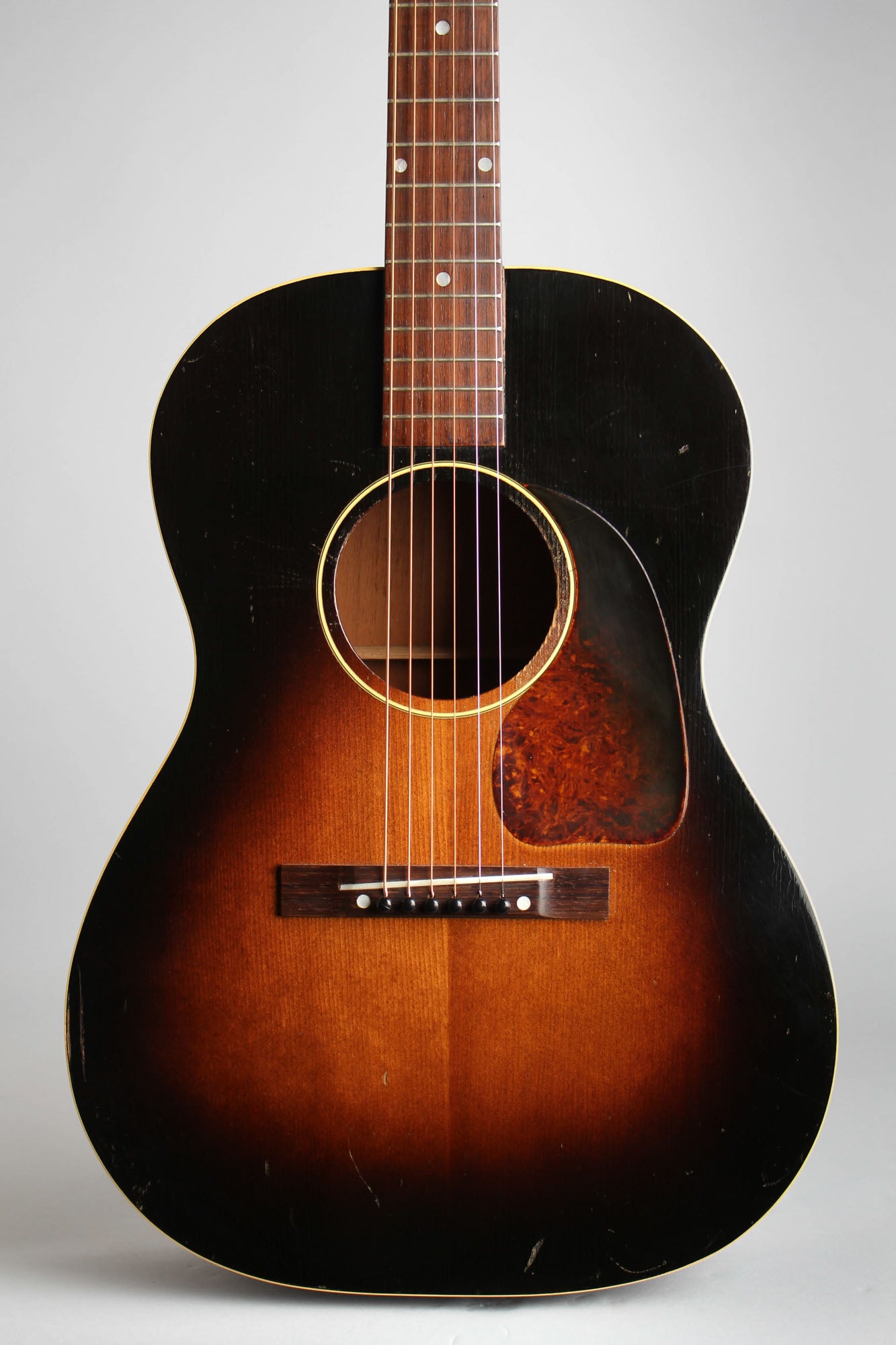 Gibson LG-1 Flat Top Acoustic Guitar (1952)