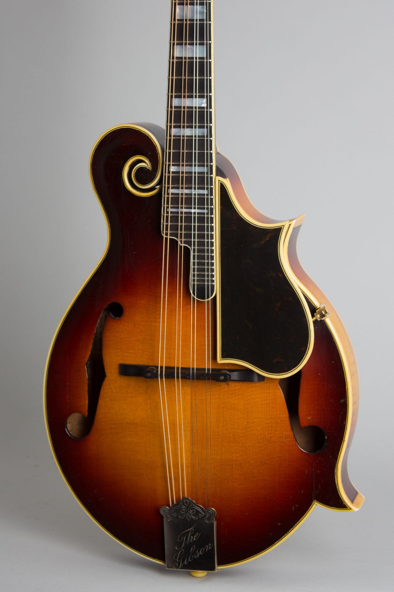 Gibson F-5 Carved Top Mandolin (1941)