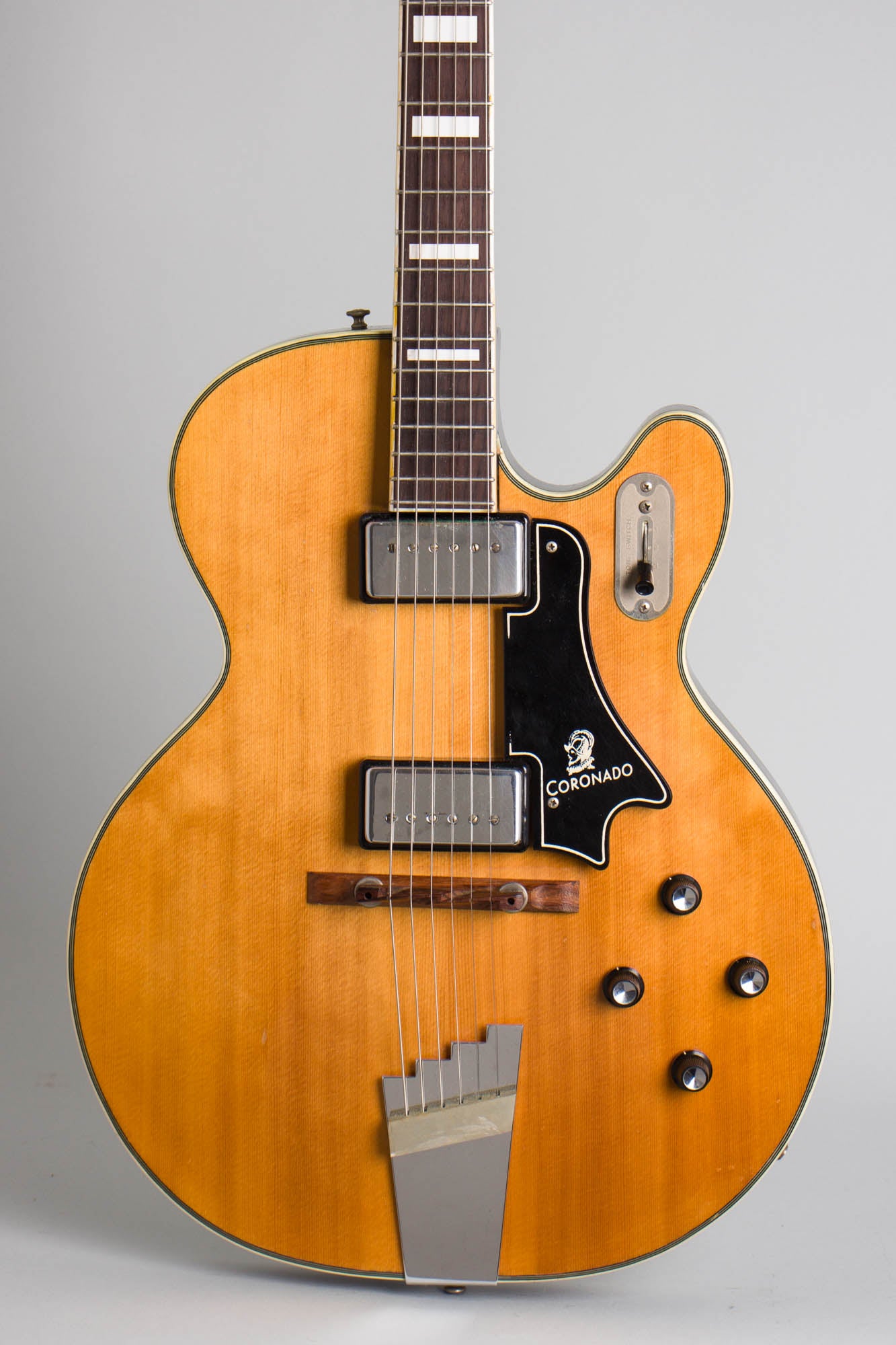 Supro 1580A Coronado Thinline Hollow Body Electric Guitar (1962)