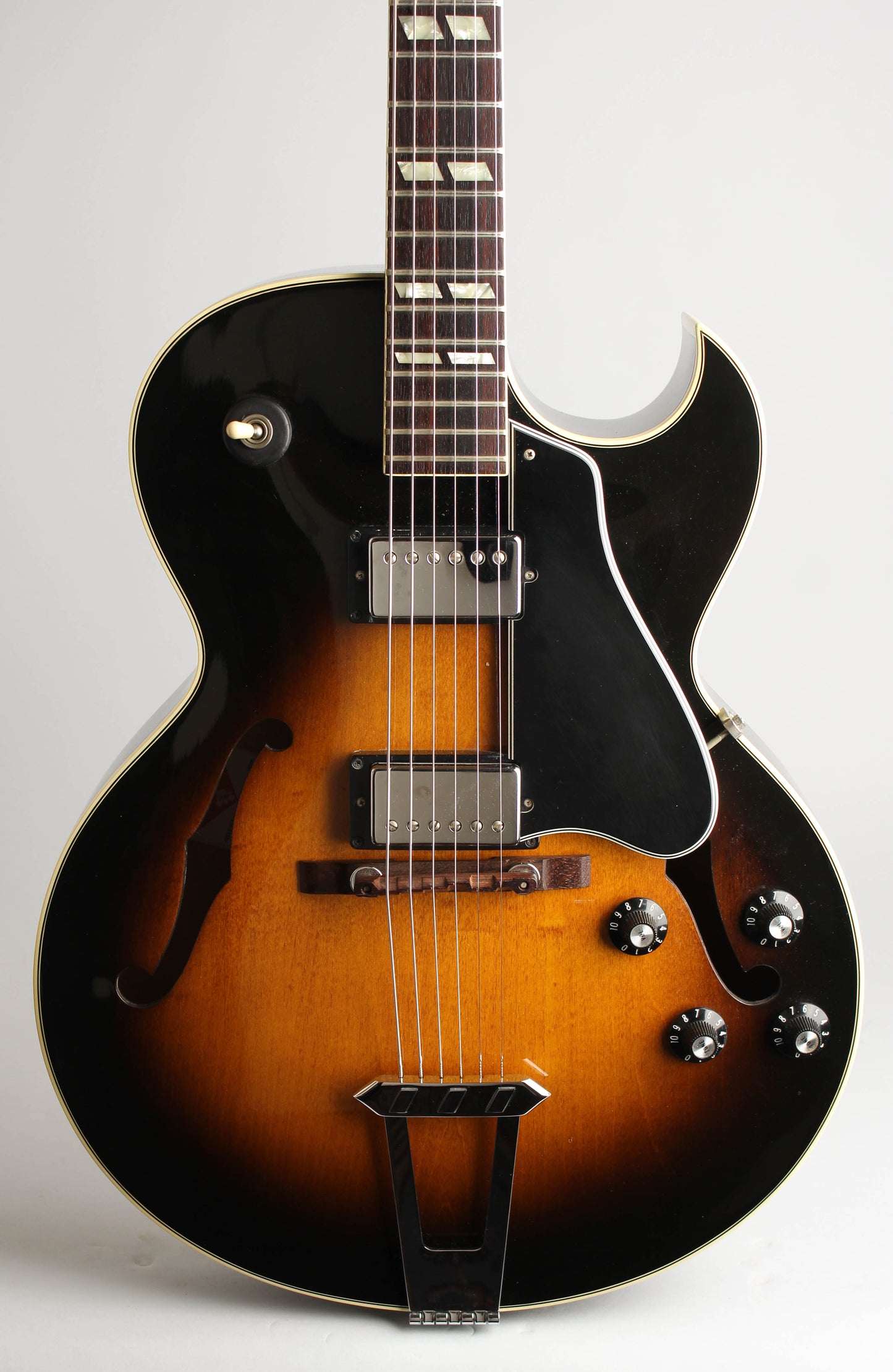Gibson ES-175D Arch Top Hollow Body Electric Guitar (1980)