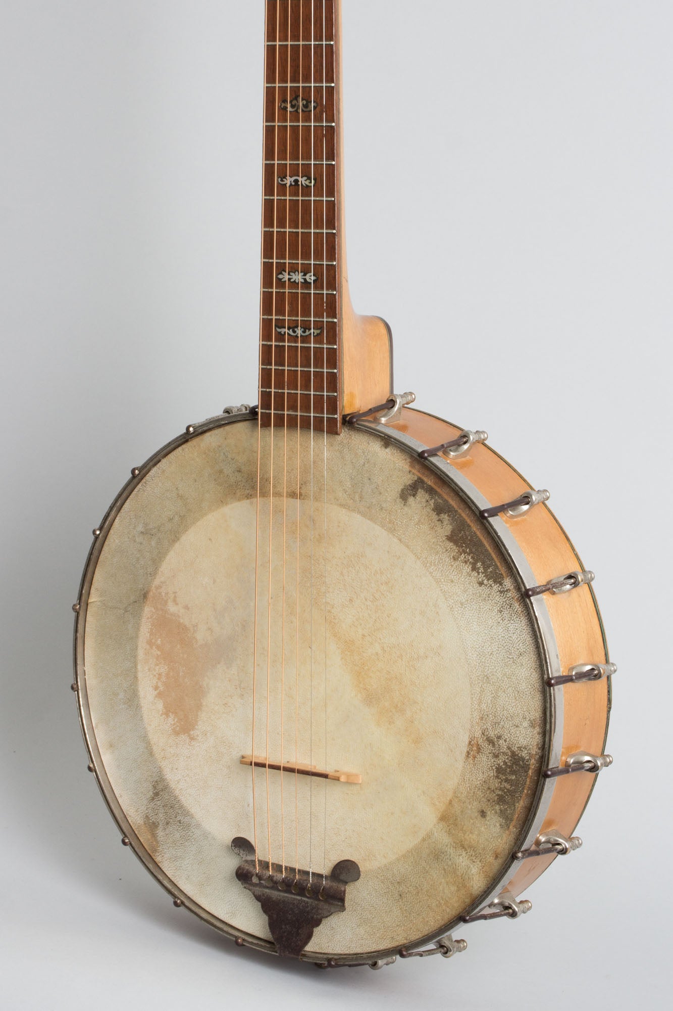 Yosco Colossus Guitar Banjo (1920)