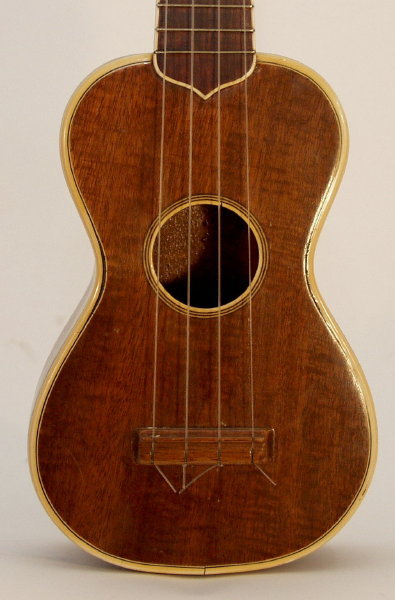 Nicola Turturro Soprano Ukulele (1925)