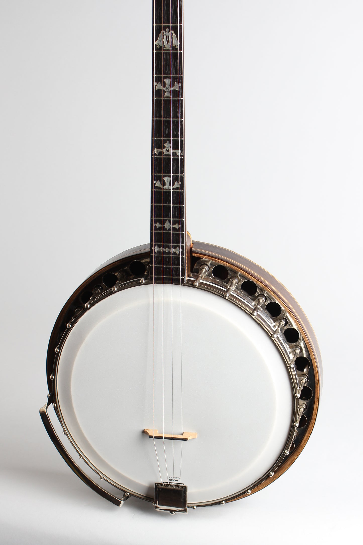 Paramount Leader Tenor Banjo (1924)