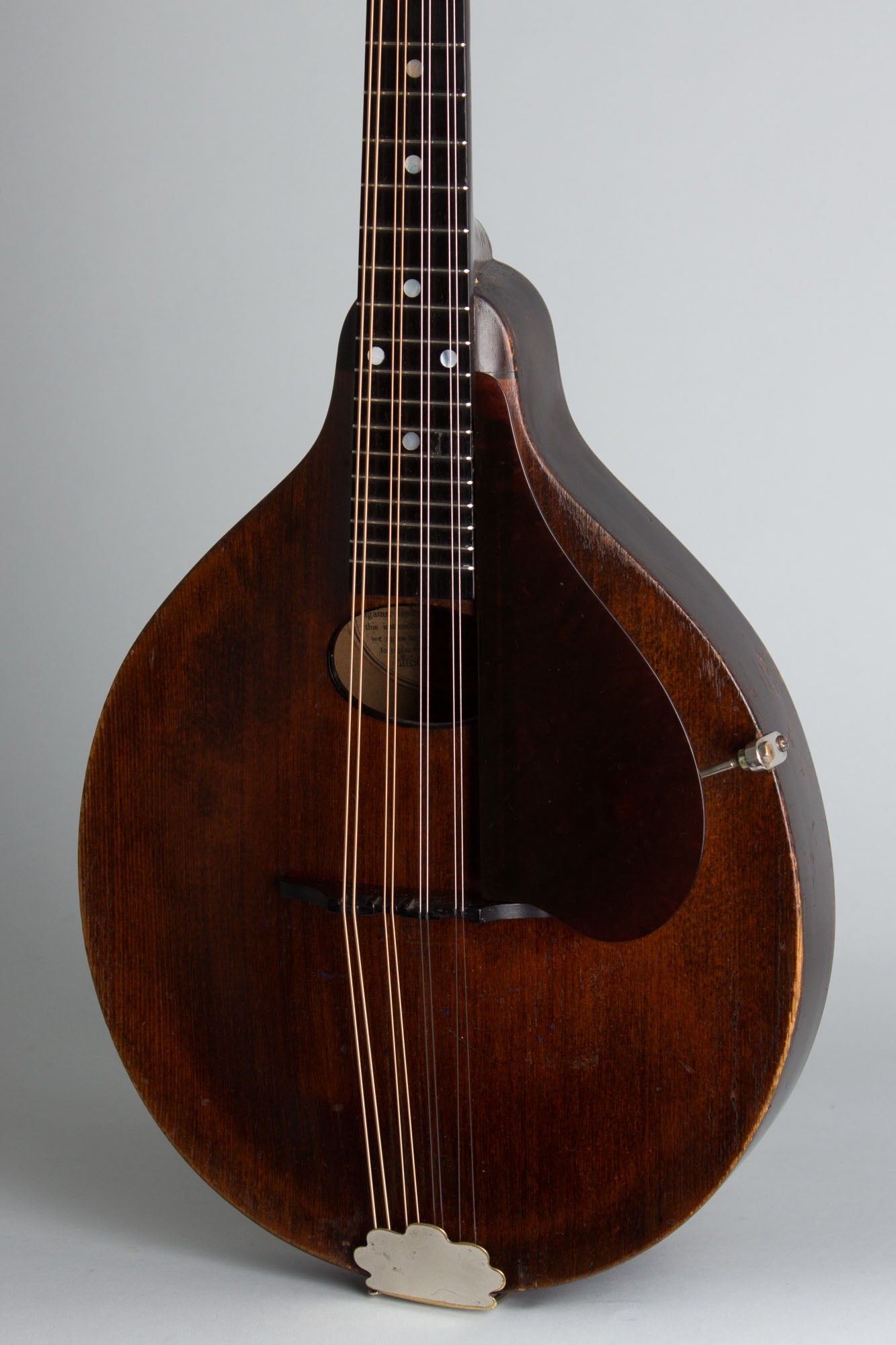 Gibson Style A-0 Carved Top Mandolin (1930)