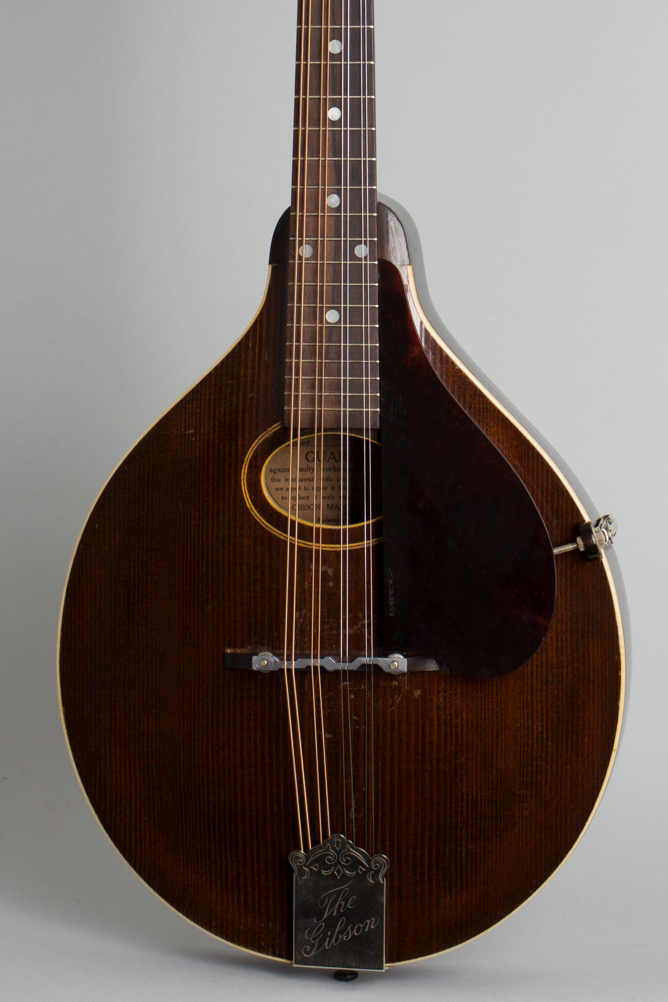 Gibson Style A Carved Top Mandolin (1922)