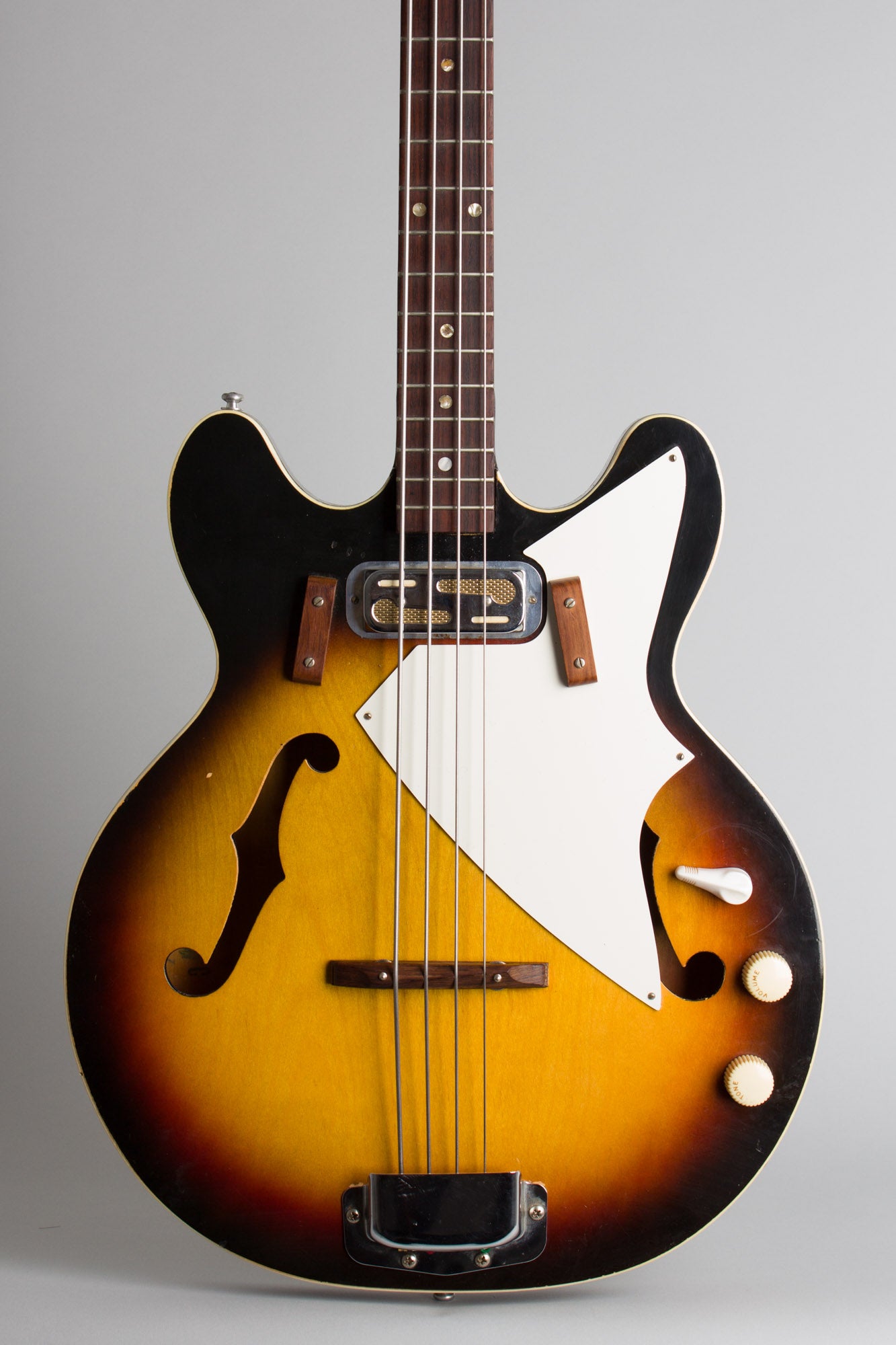 Harmony H-22 Electric Bass Guitar (1971)